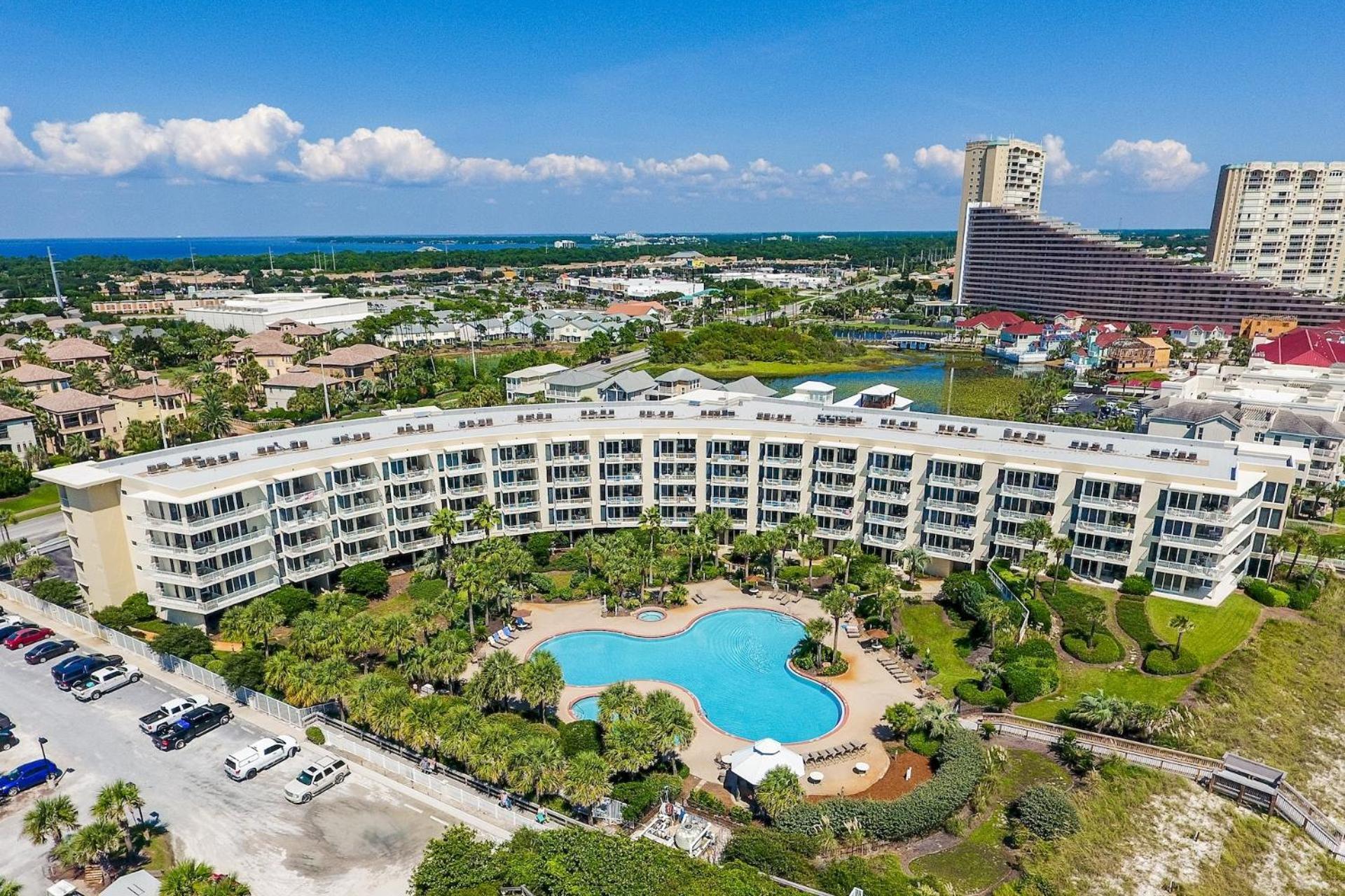 Crescent 110 * Destin