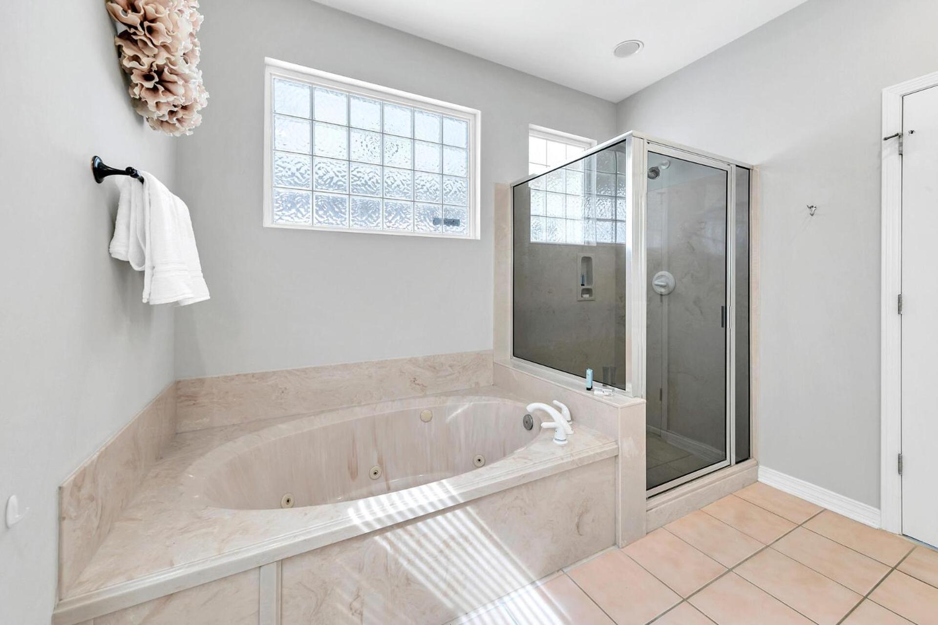 The Spyglass A 5 Bed 3 Bath House That Sleeps 14 And Just 67 Steps From The Holiday home *