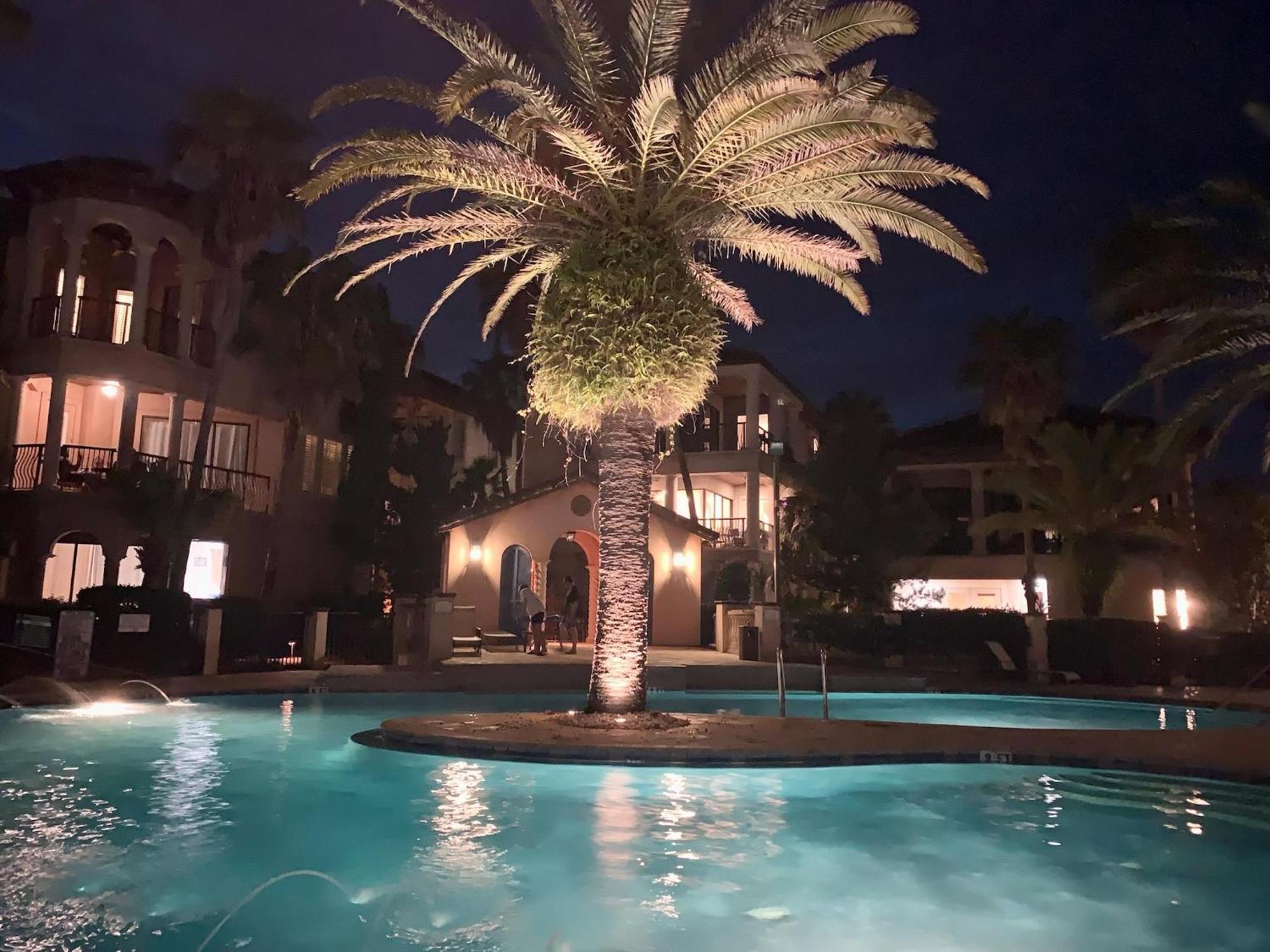 Tuscana Destin