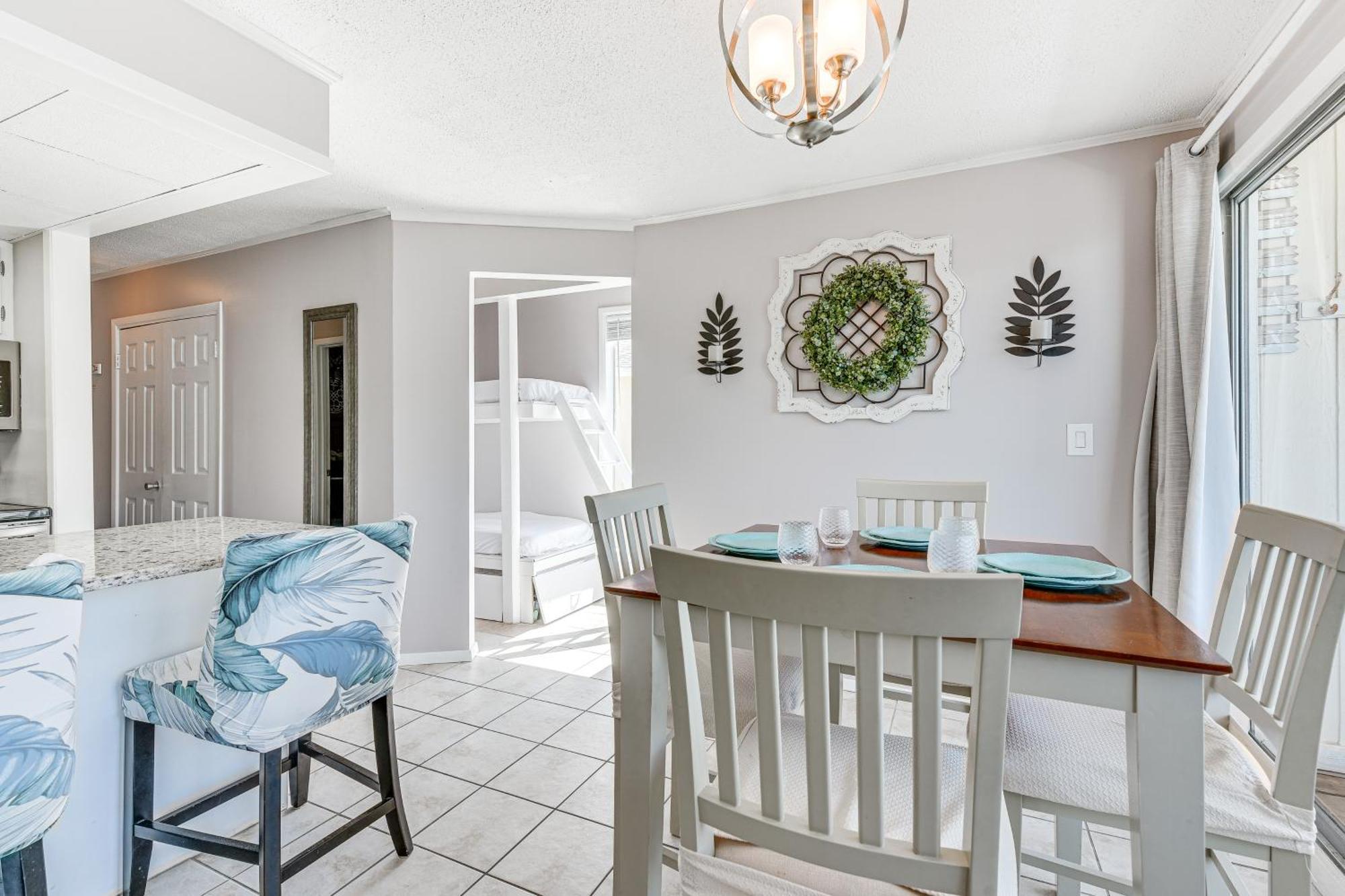 Canalfront With Pool - Walk To Beach! *