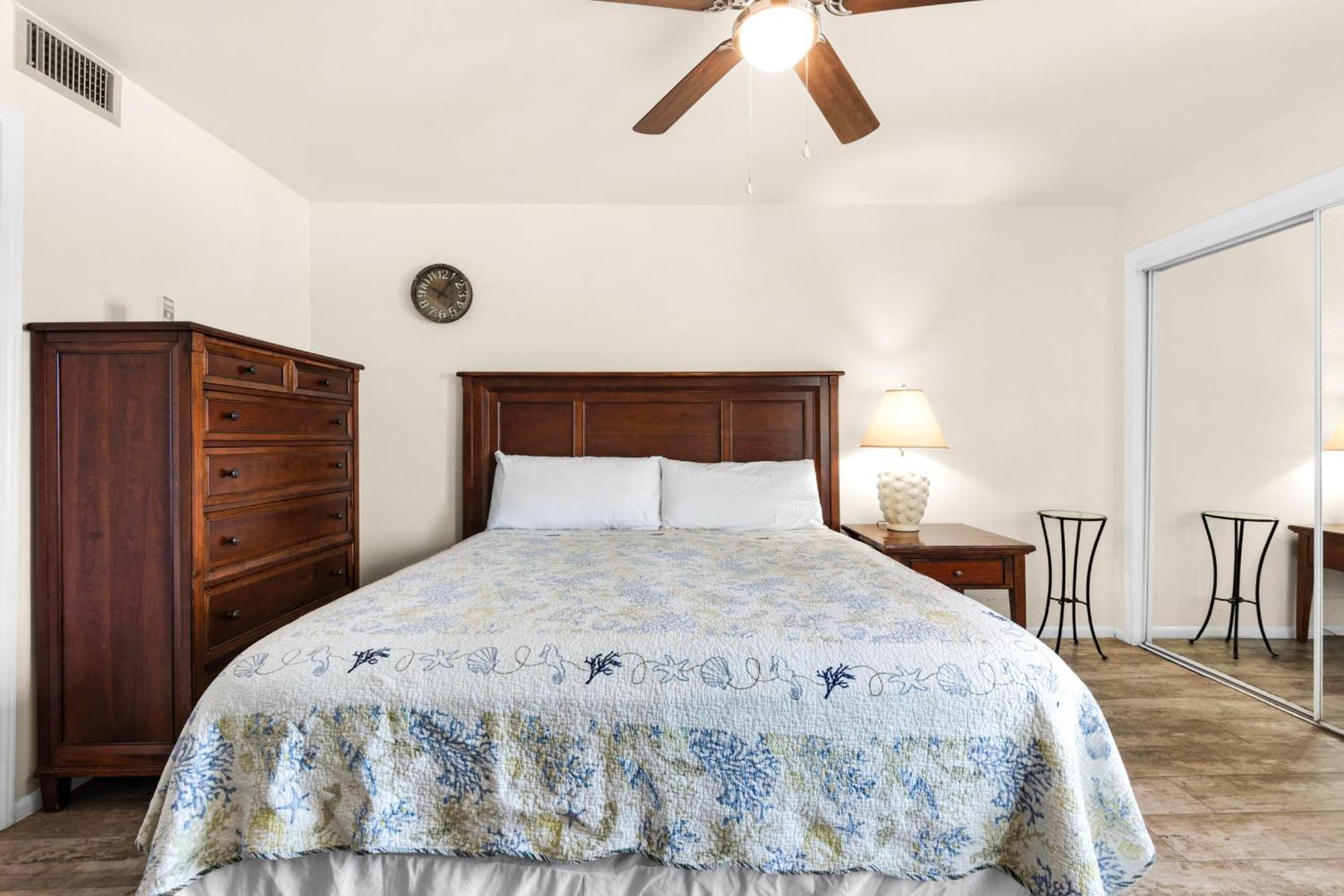 Holiday Surf And Racquet Club 707 Apartment *
