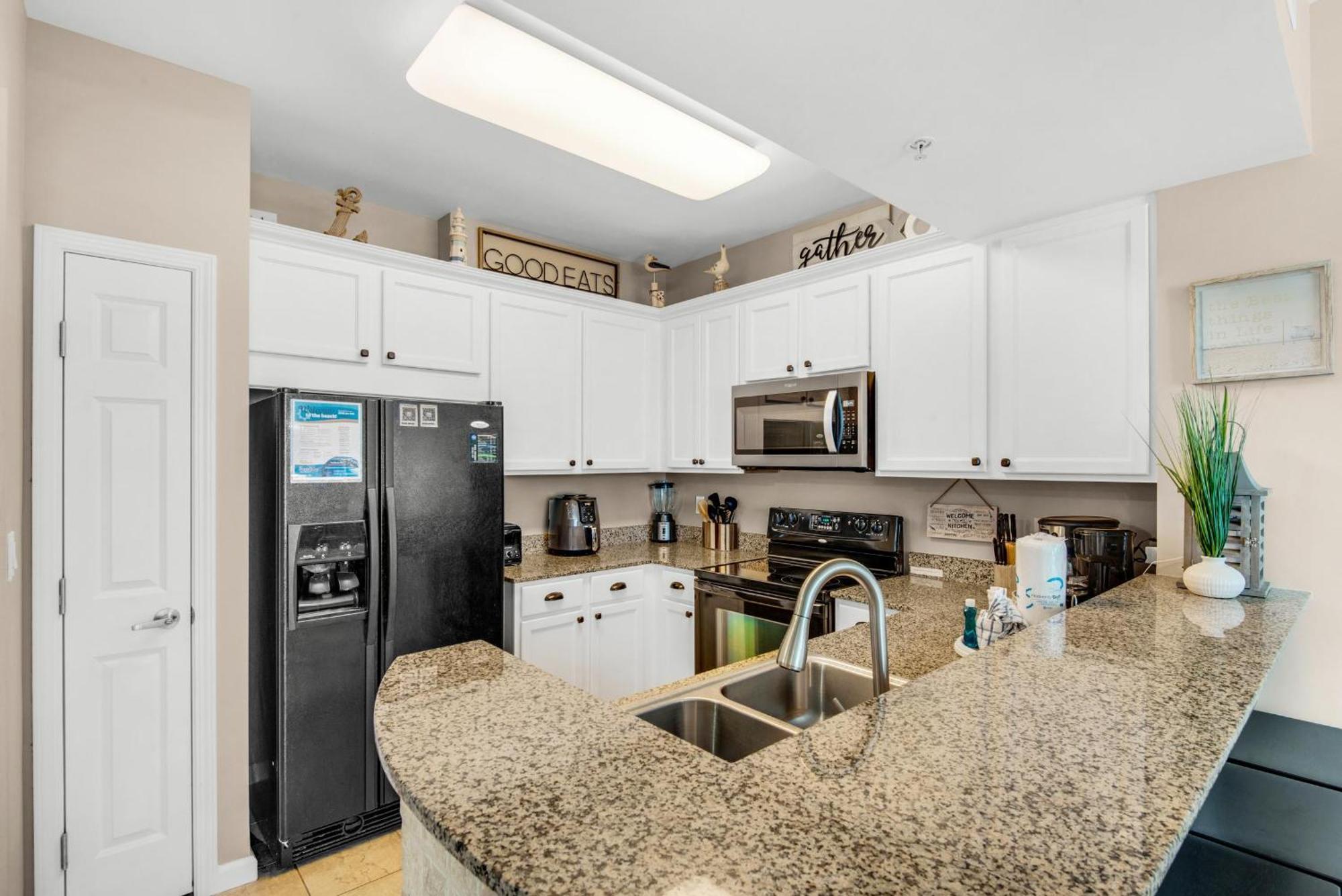 Palms #2605 Jr 2br 2*