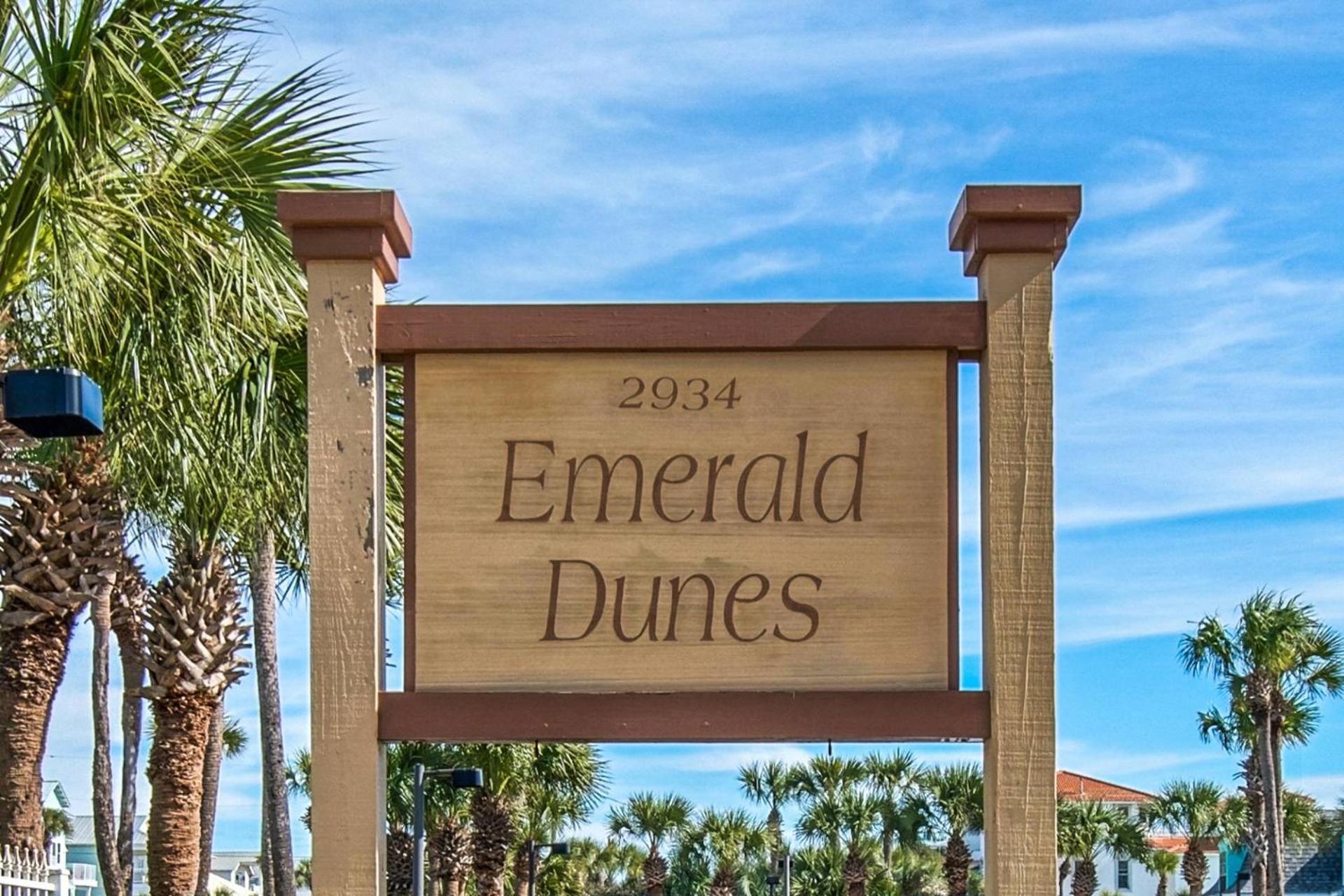 Emerald Dunes # 101 *