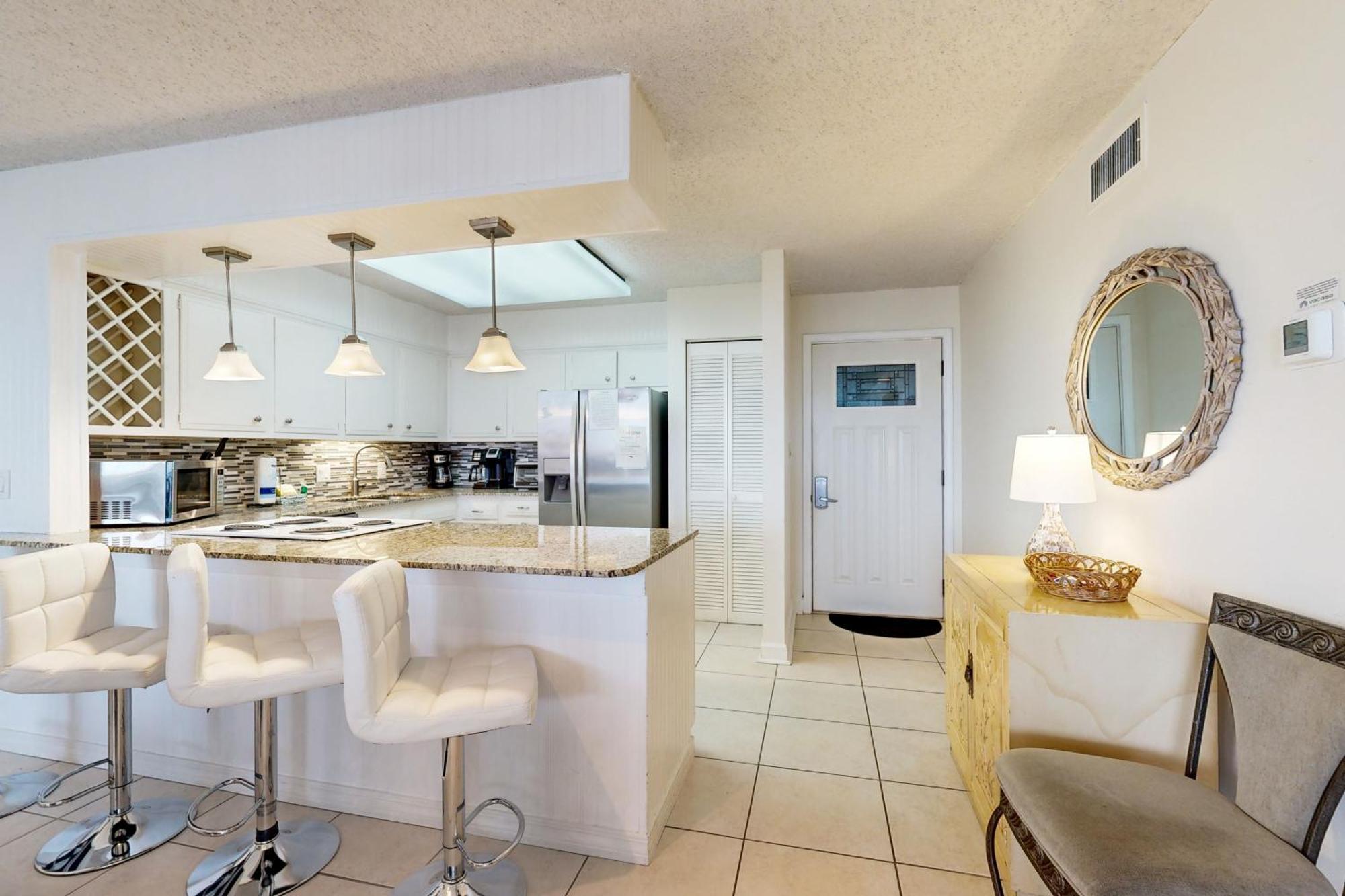 Dolphin Point #406a