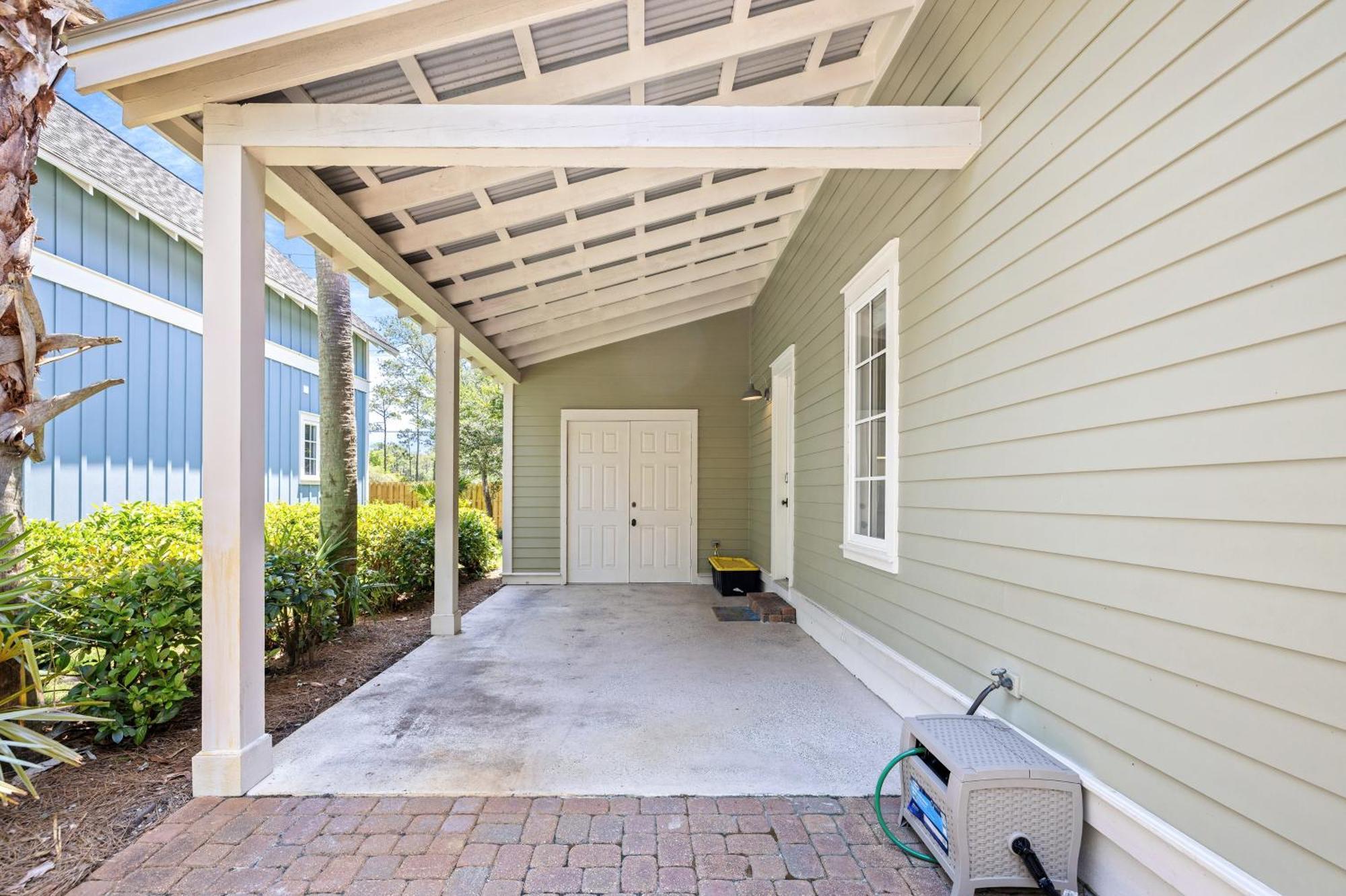 2465 Bungalo *