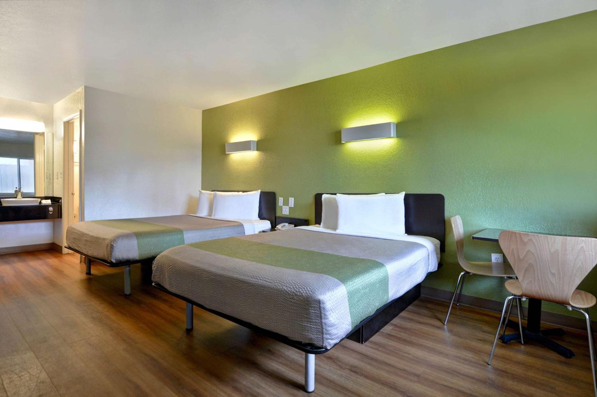 Hotel 6-destin, Fl 2*