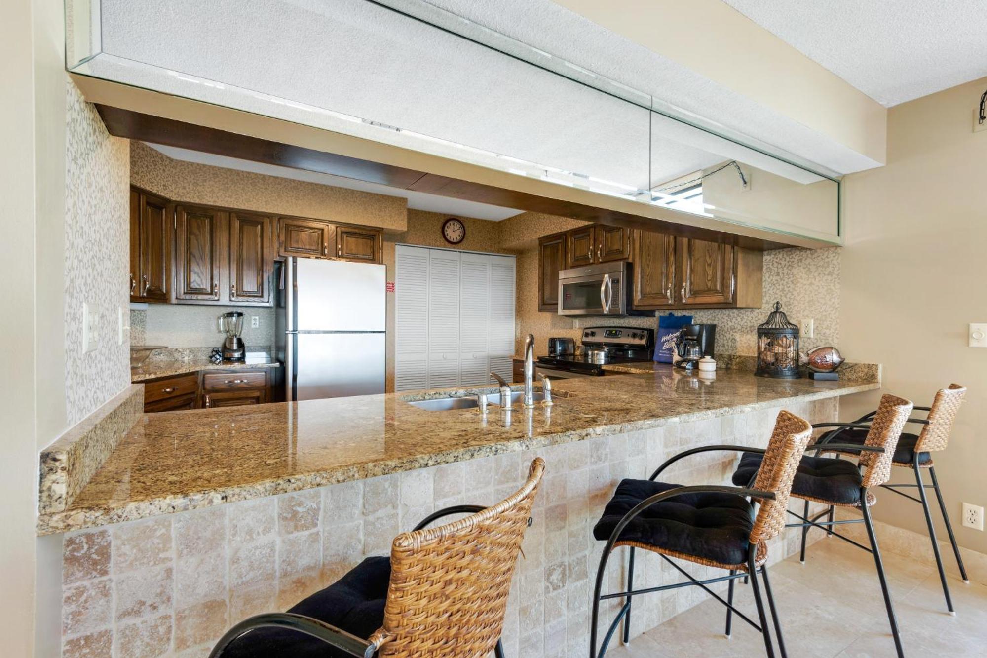 Emerald Towers Apartment *