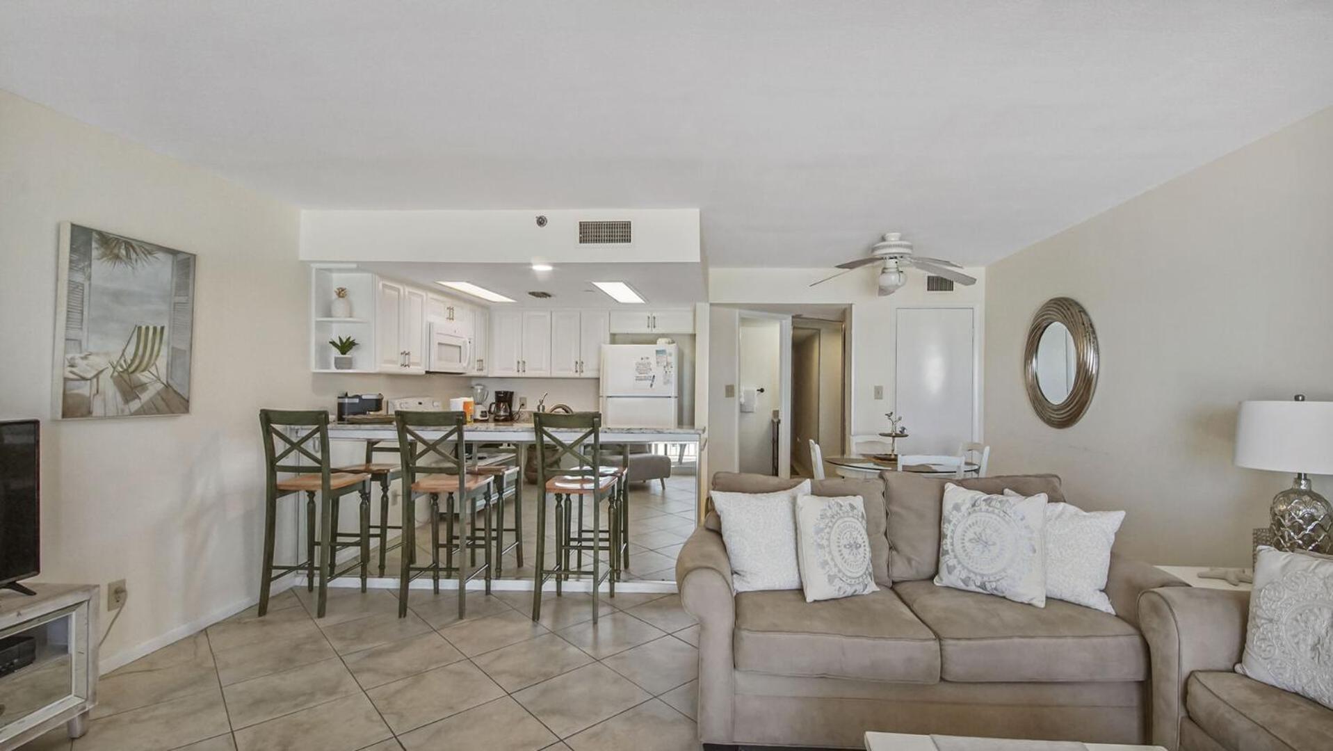 Club 206 Gulf Oceanfront, King Bed, Private Destin
