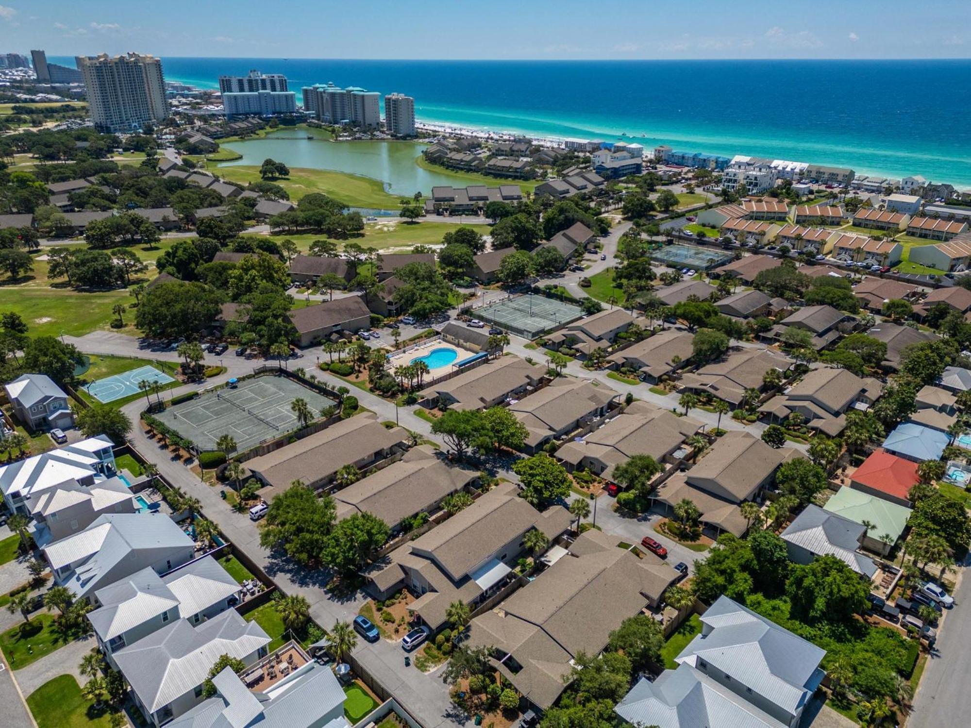 Apartment Seascape 38a *