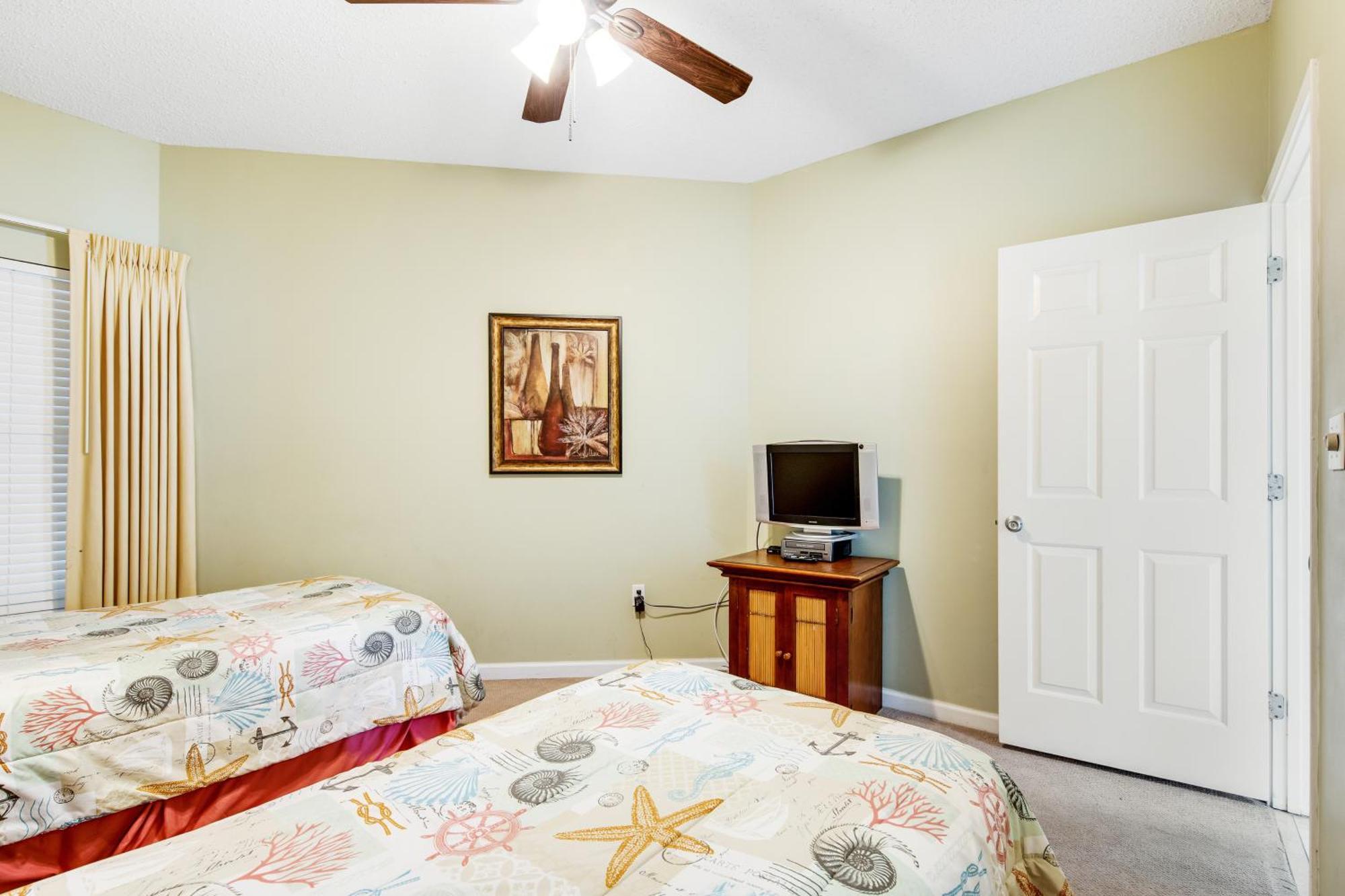 Sterling Sands Apartment *