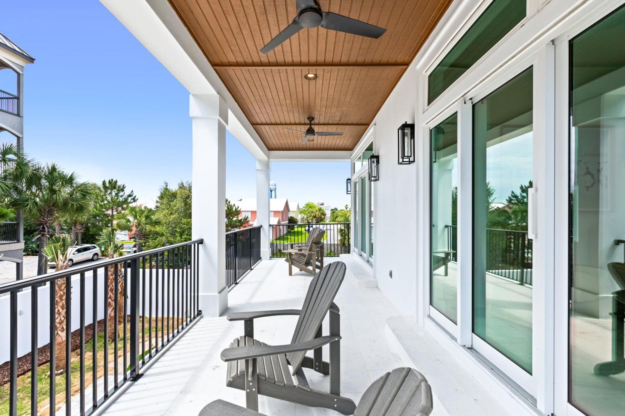 Soleil - Brand New Luxury Retreat! Holiday home *