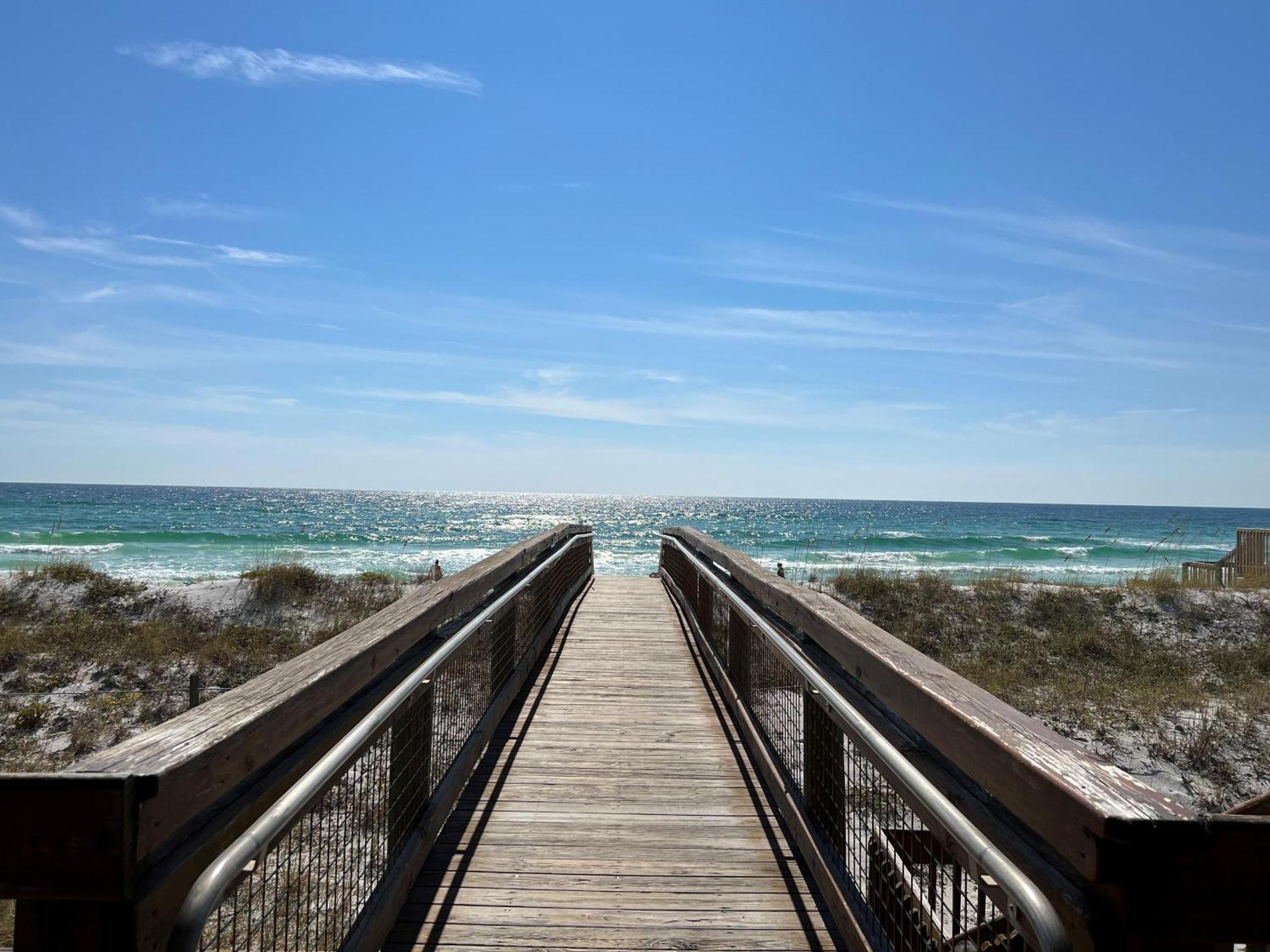 Sandpiper Cove 2156 * Destin