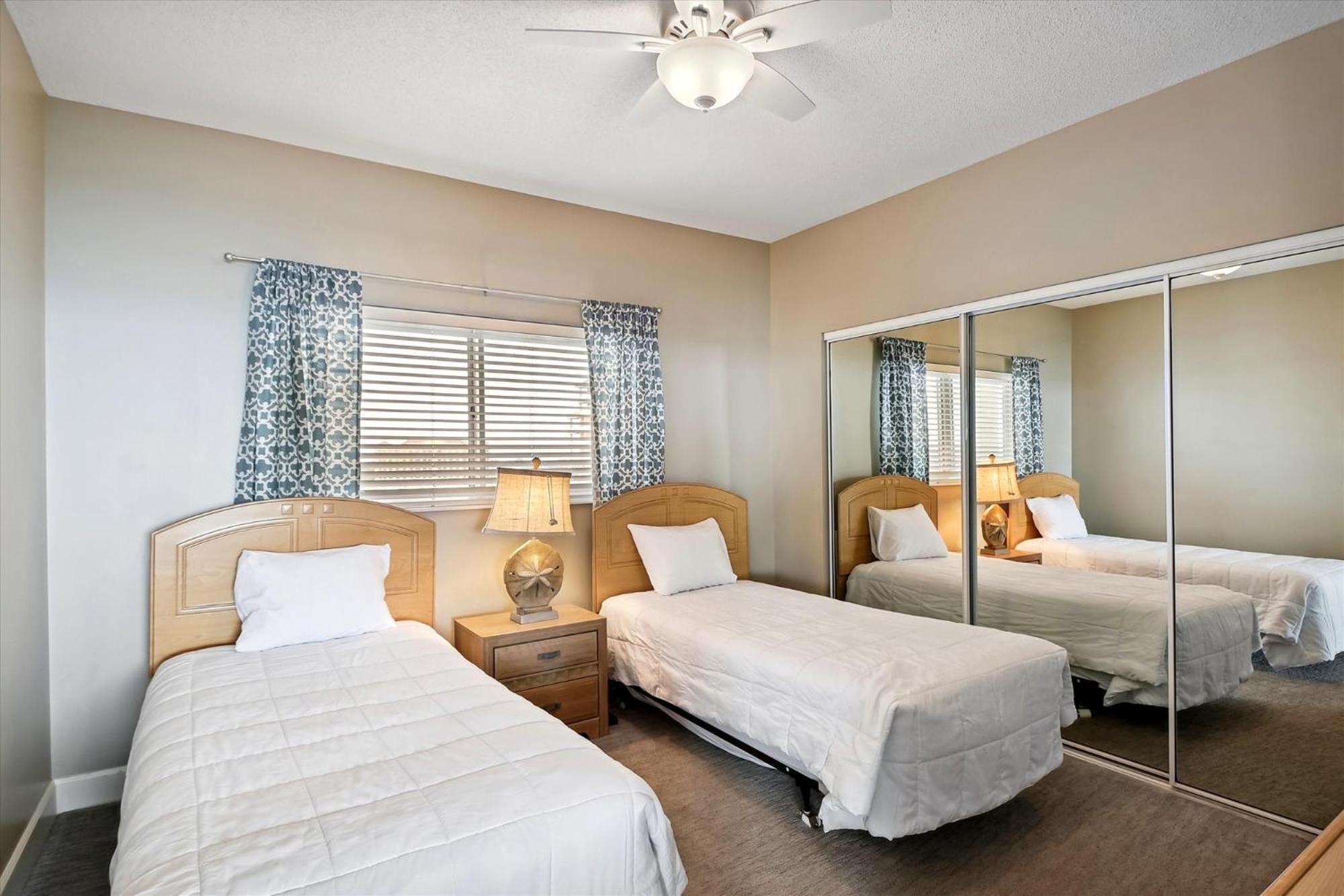 Apartment Oceania 705- By Isle *