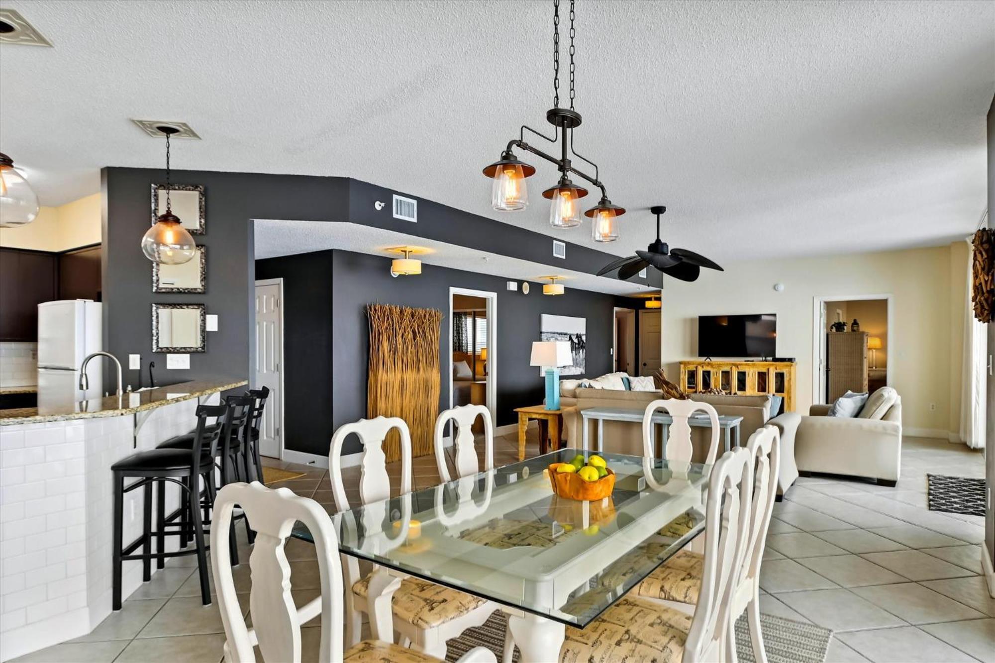 Apartment Oceania 705- By Isle *