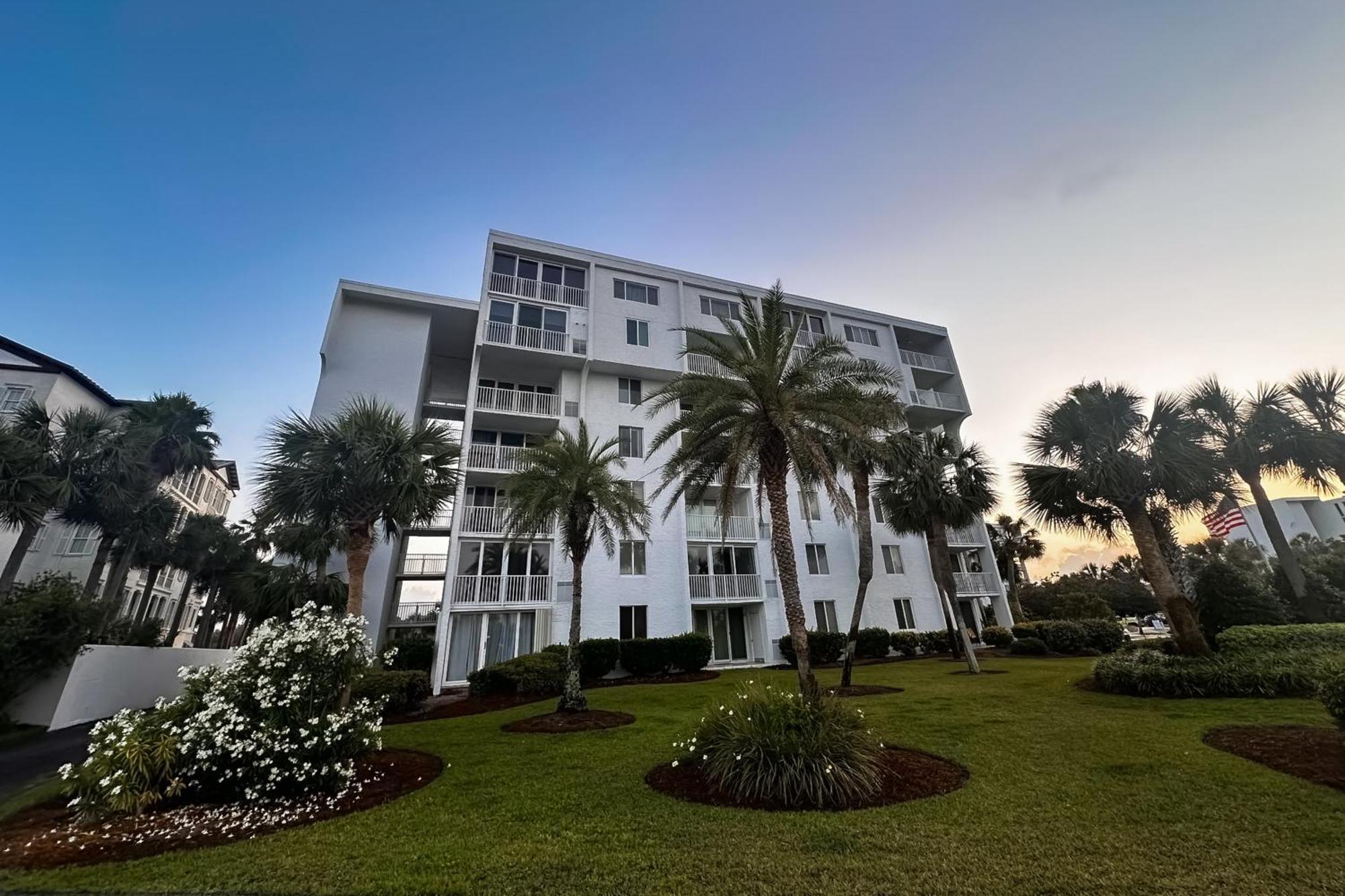 Dolphin Point #406a * Destin