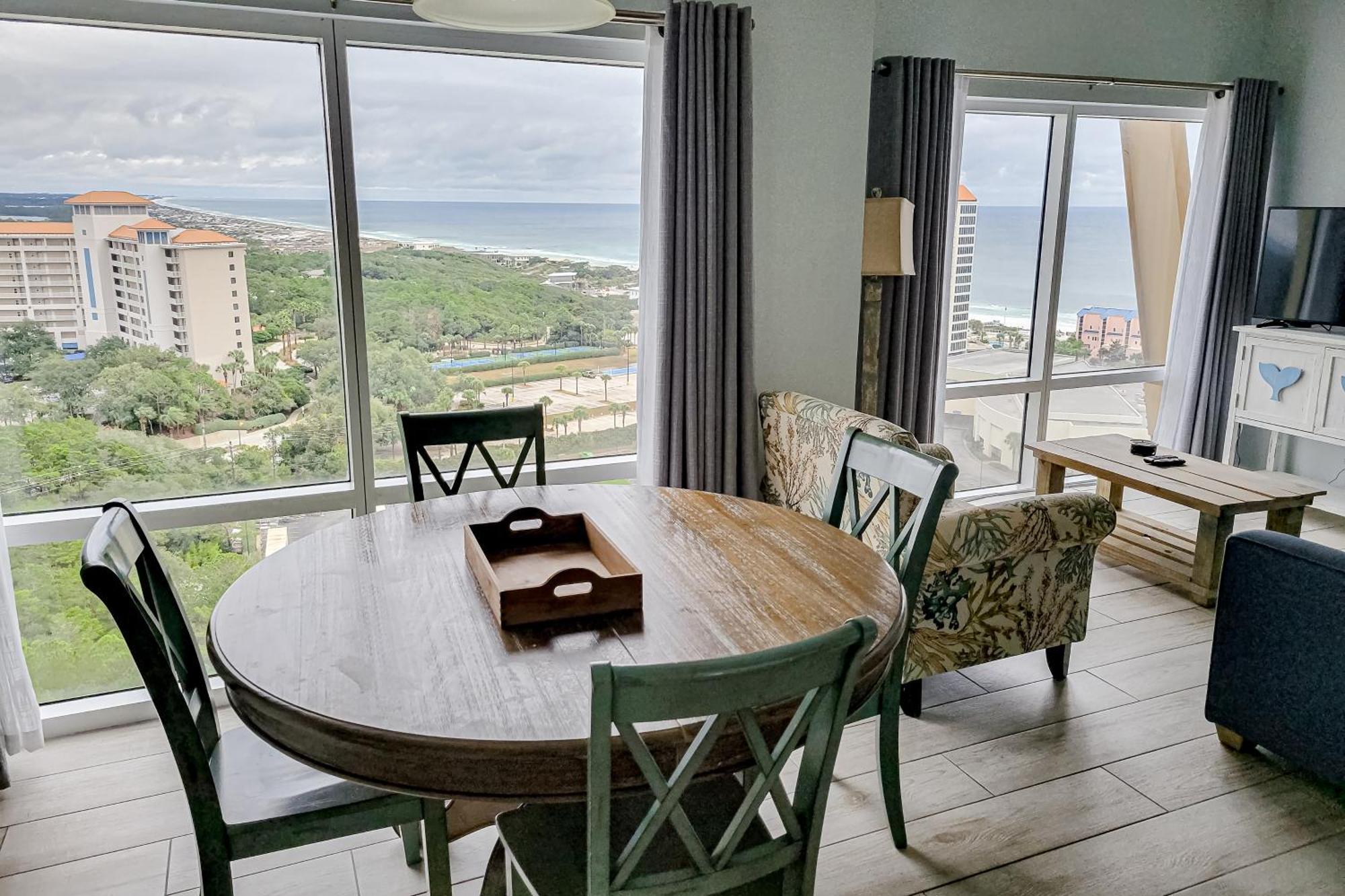 Luau Iv Apartment *