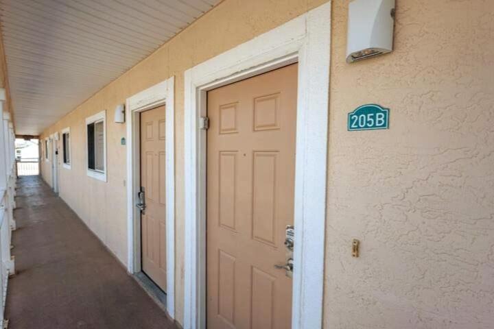 Holiday home Deja View Beachfront Sunrise Svc Included *