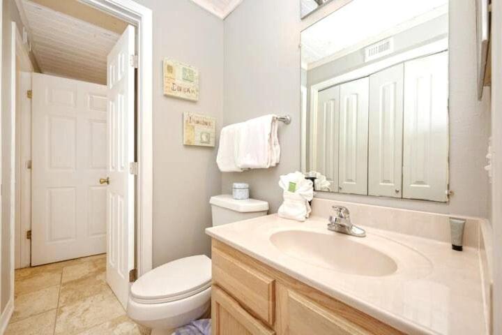 Holiday home Deja View Beachfront Sunrise Svc Included *