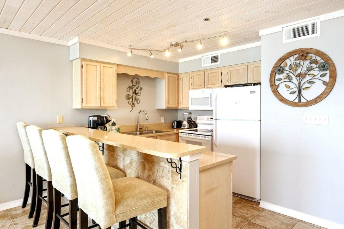 Holiday home Deja View Beachfront Sunrise Svc Included *