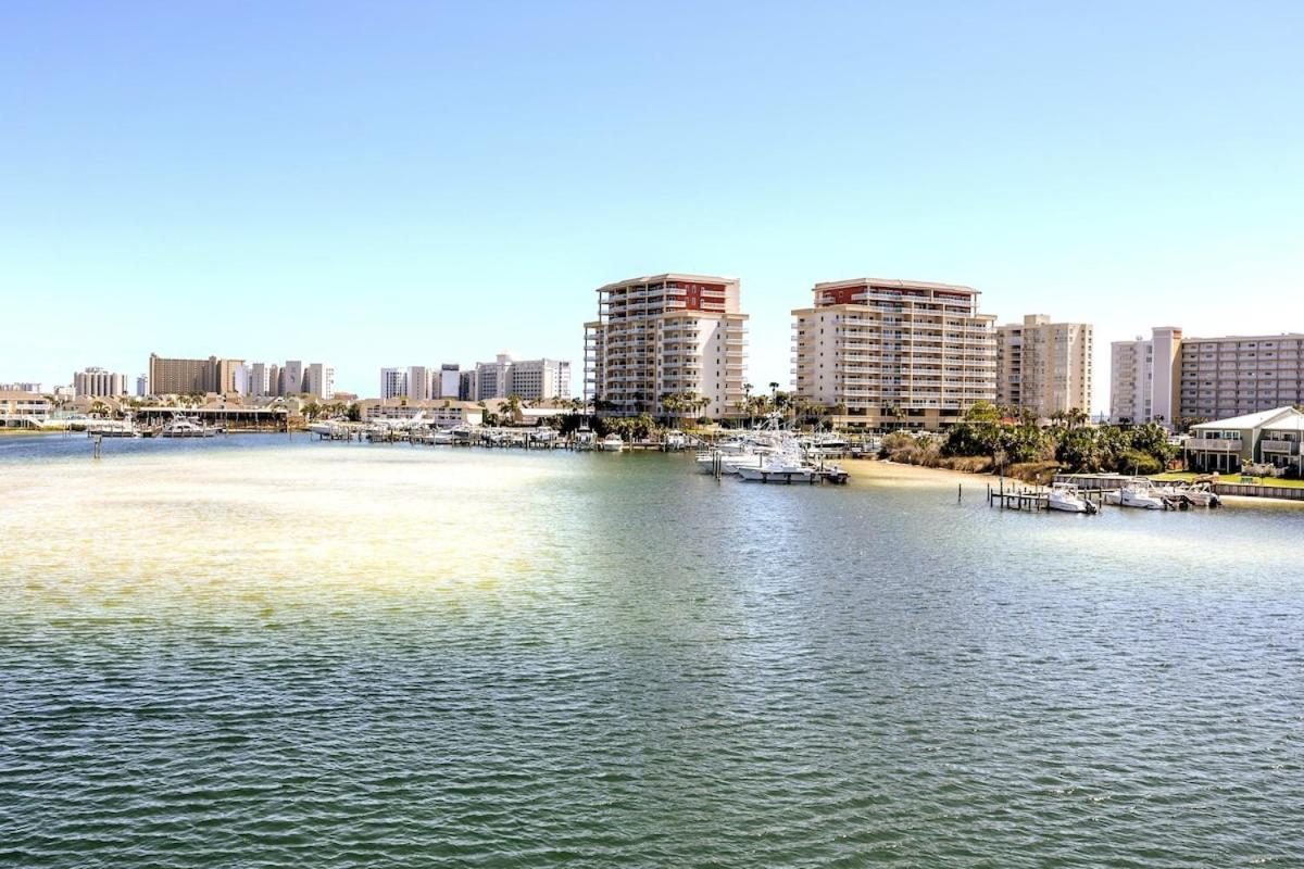 Sea-renity 4 Waterfront Balconies Gated *