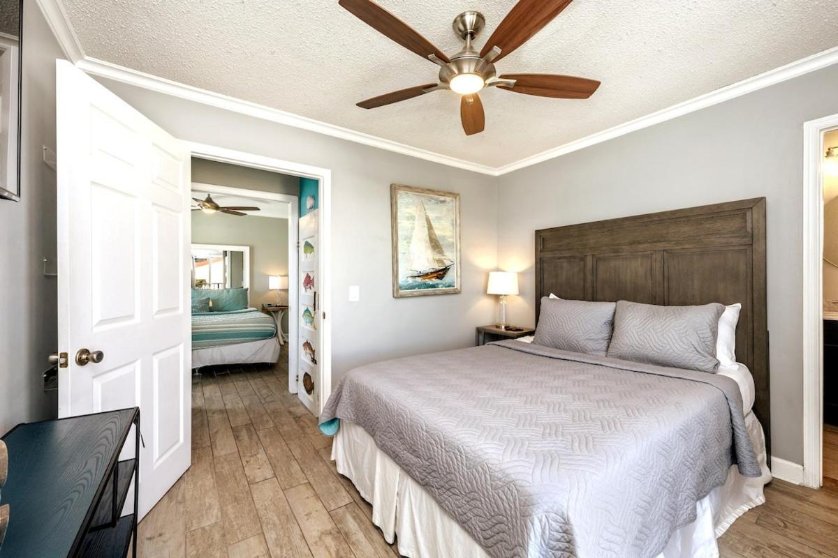 Sea-renity 4 Waterfront Balconies Gated * Destin