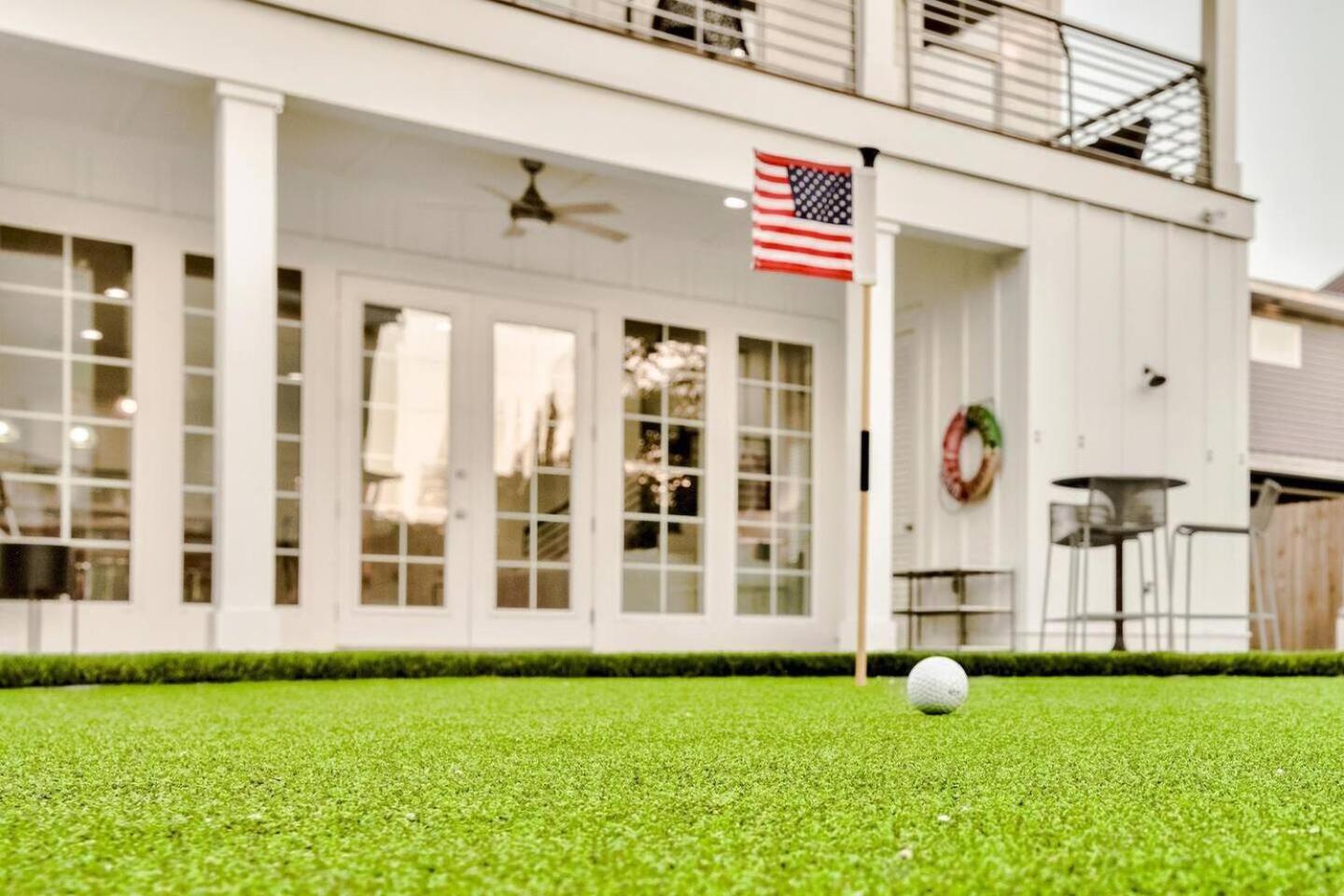 Luxury 8br House With Pool, Spa, Golf Putting Holiday home