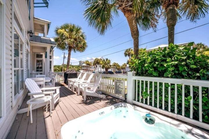 The View Golf Cart & Pool Heat Deals Hottub *