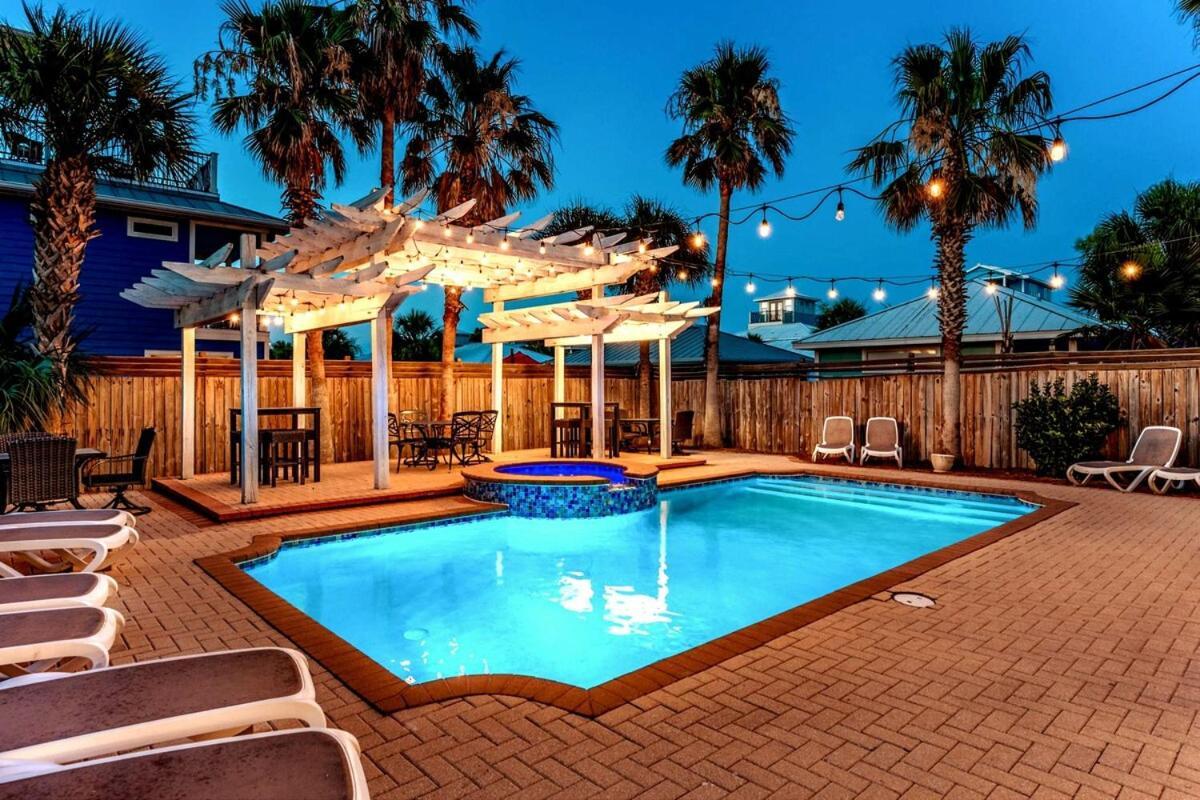 Holiday home Sunbelievable Heated Pool N Golf Cart Deals *
