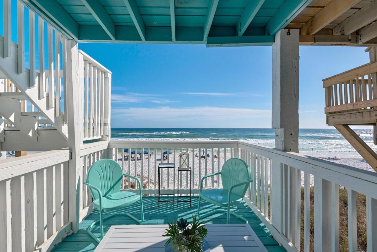 Seaquest 3 Stories Beach Front Holiday home