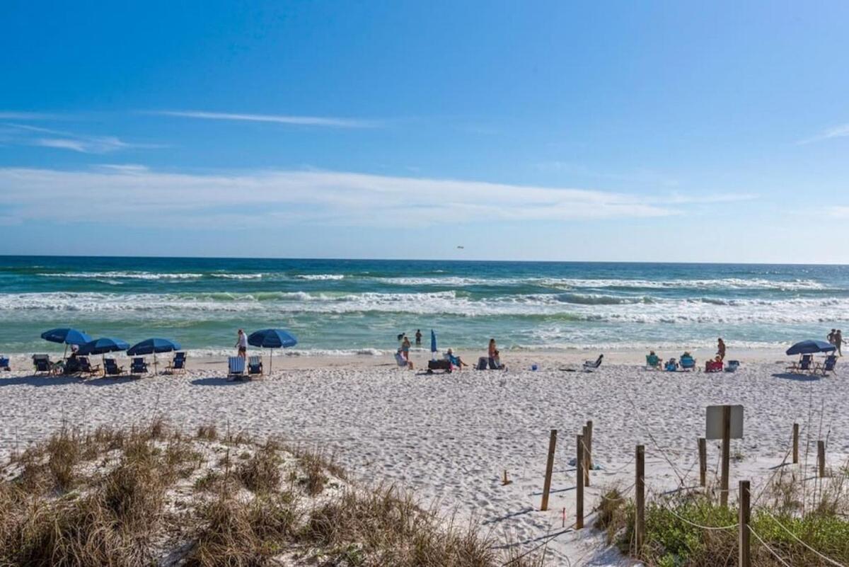 Holiday home Seaquest 3 Stories Beach Front Destin