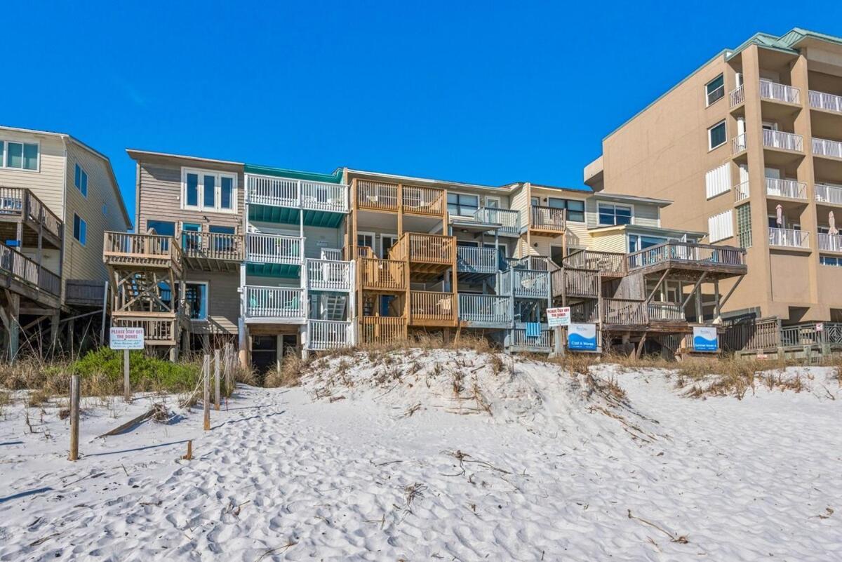 Seaquest 3 Stories Beach Front Holiday home Destin