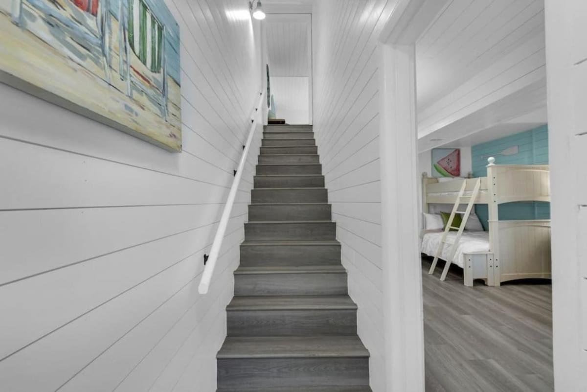 Seaquest 3 Stories Beach Front * Destin