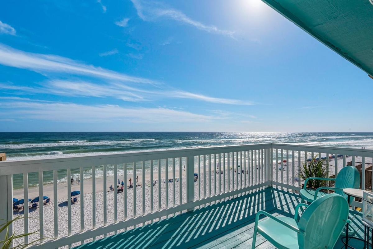 Seaquest 3 Stories Beach Front Holiday home Destin