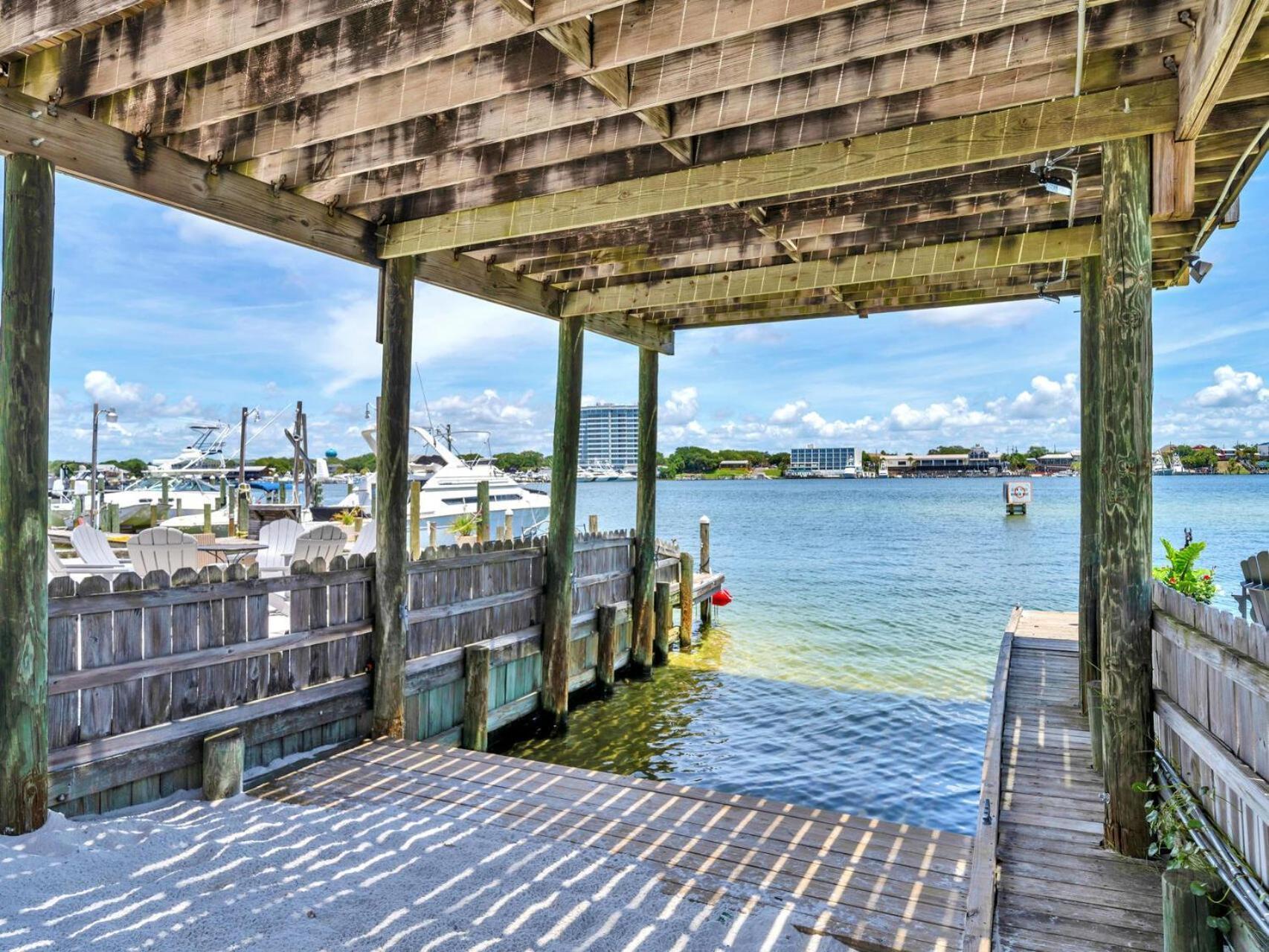 Harbor Dreams Beautiful View Lots Near Holiday home *