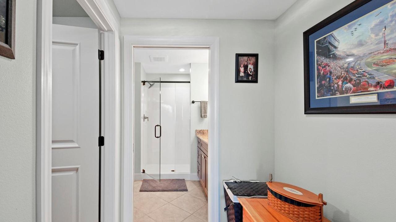 Harbor Landing 102b - Beautiful Harbor Views Holiday home *