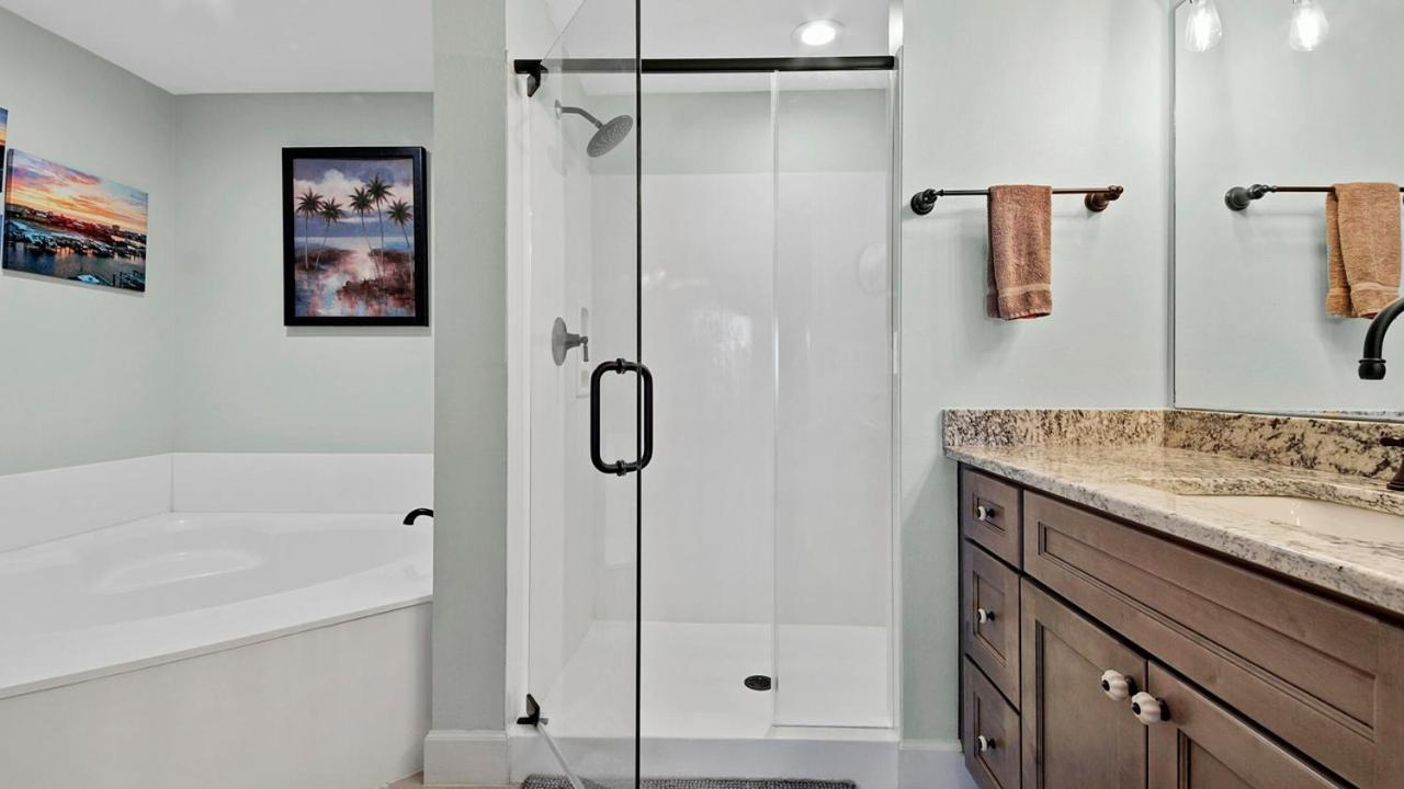 Harbor Landing 102b - Beautiful Harbor Views Holiday home *