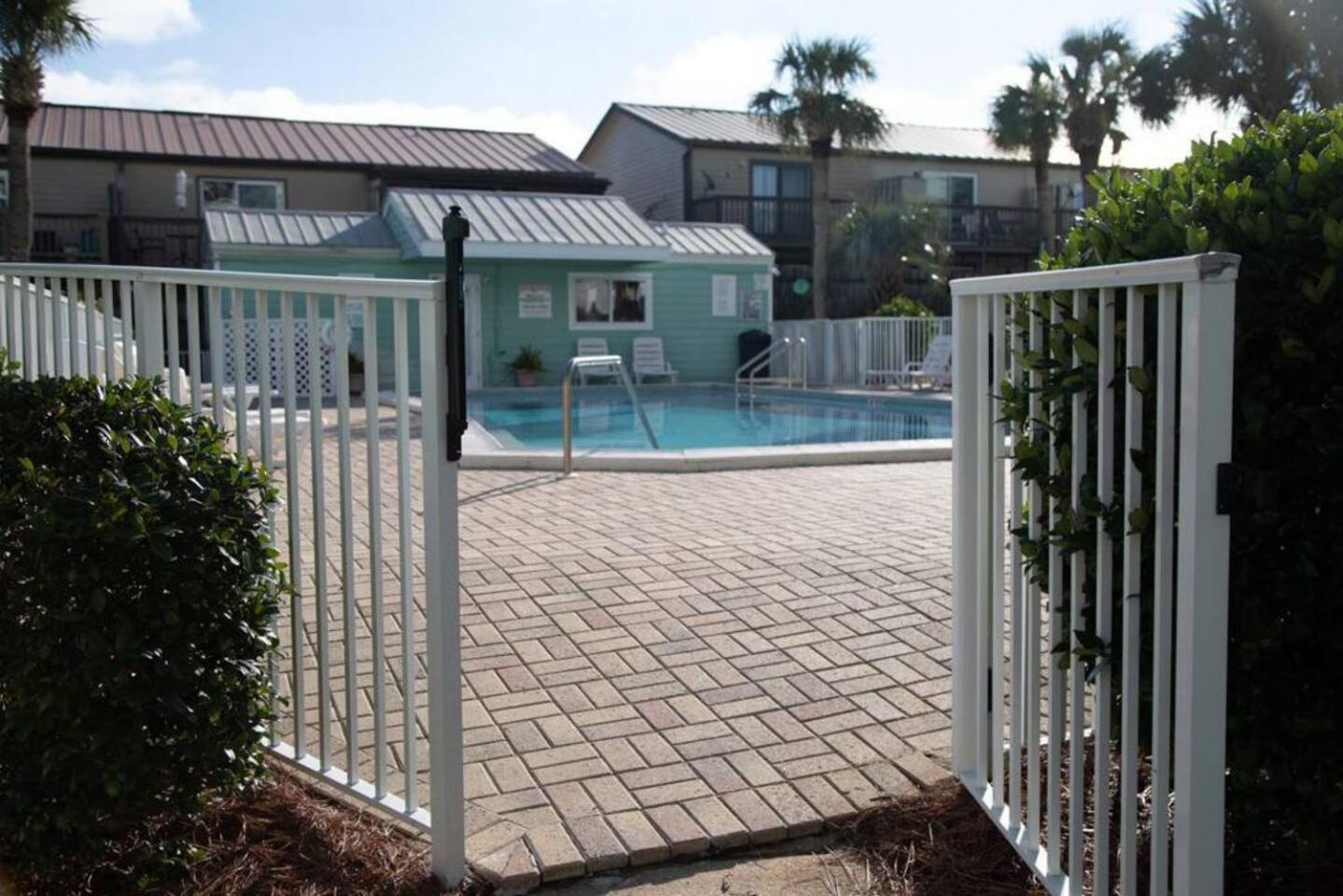 Holiday home Scenic Bunkalow - Steps From Gated Beach Access