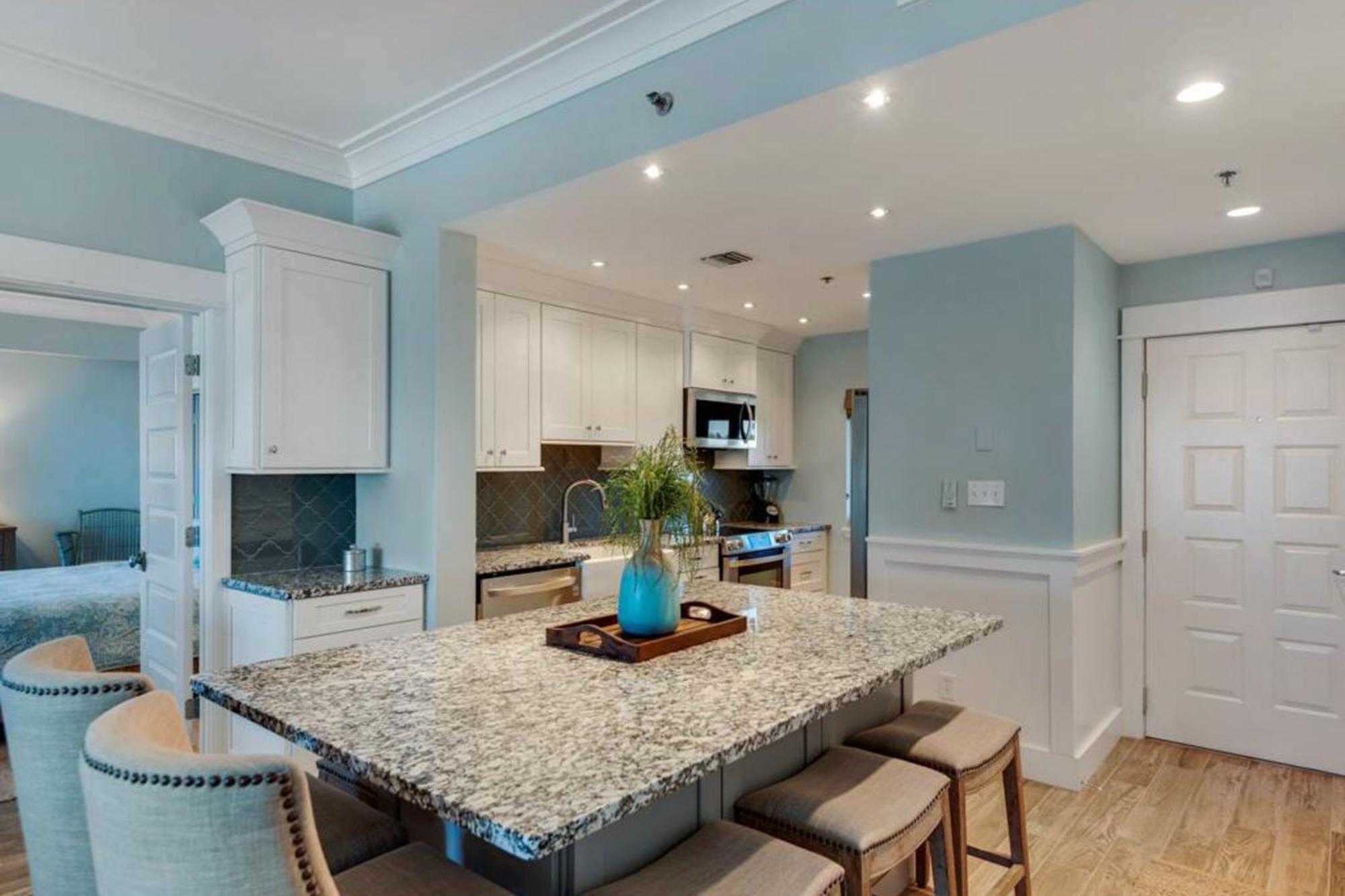 Tops'l Manor 612 Apartment *