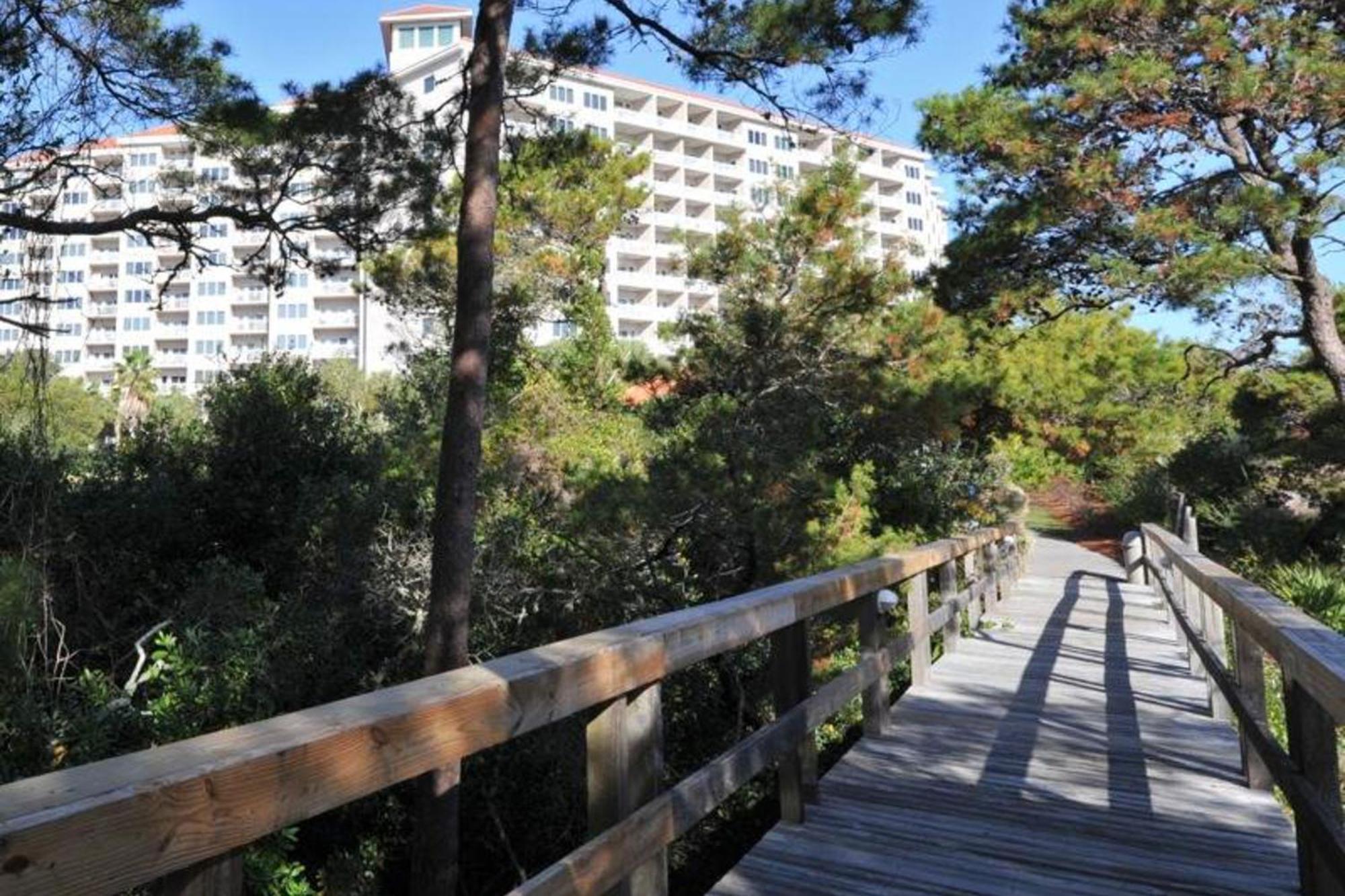 Tops'l Manor 612 Apartment Destin
