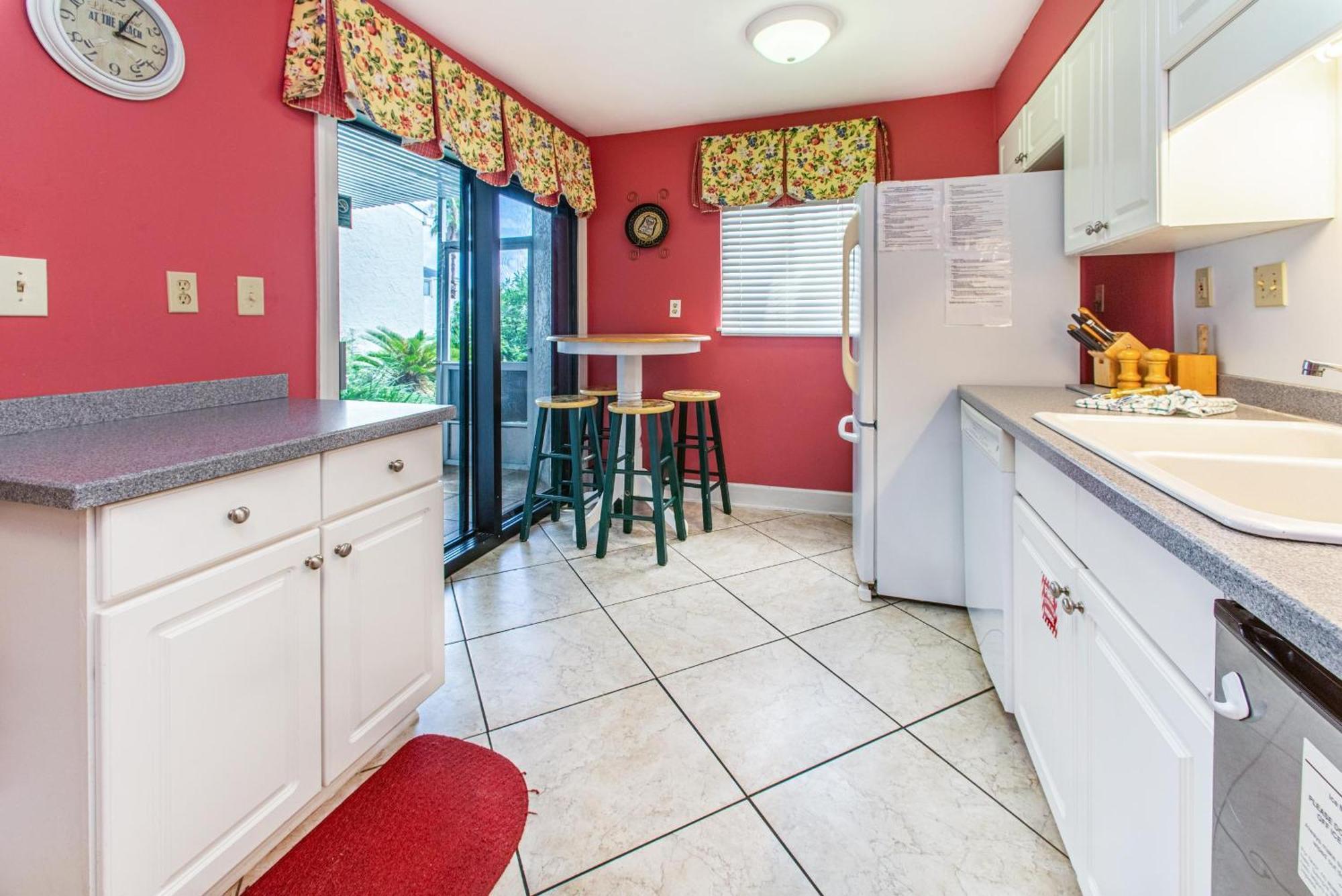 Shoreline Towers Townhouse 4-3 * Destin