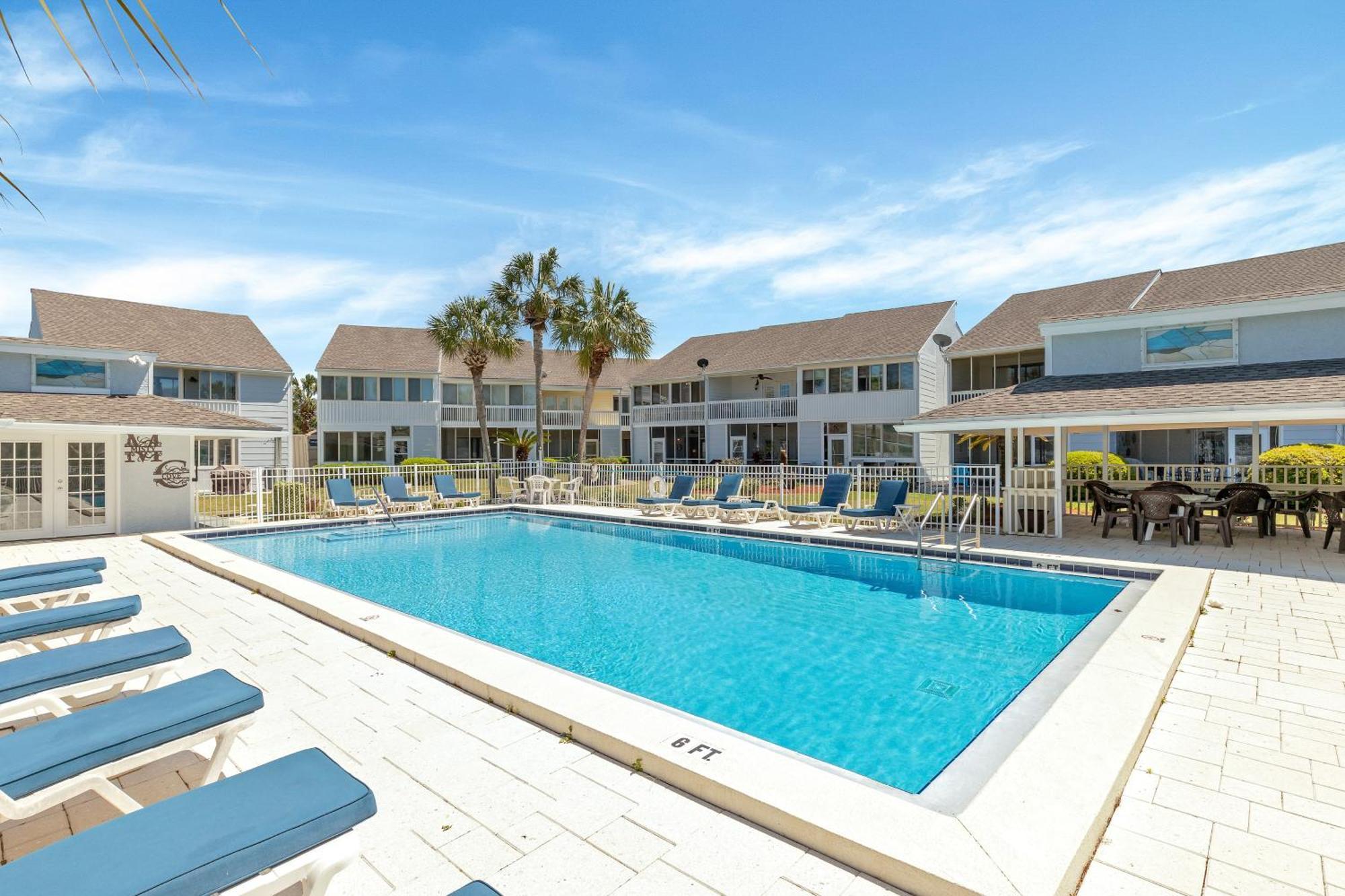 Apartment Inlet Reef 412- By Holiday Isle