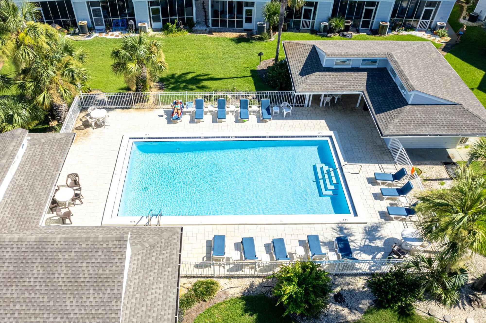 Inlet Reef 412- By Holiday Isle Destin