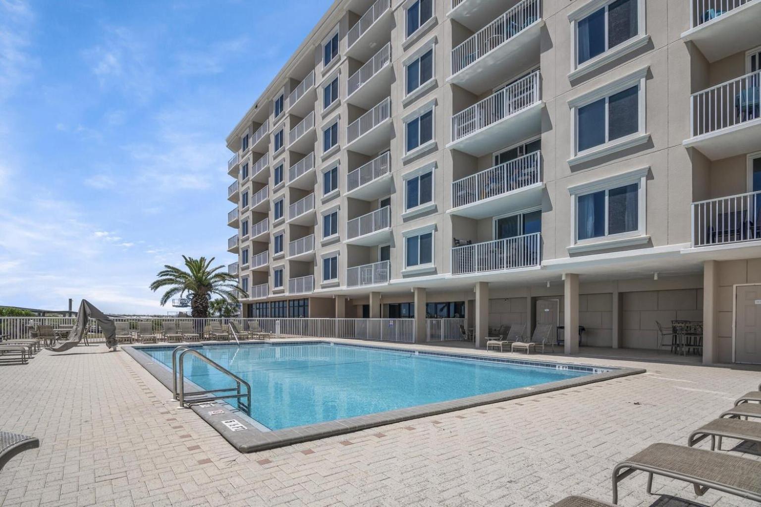 On The Gulf 707 Is A 2 Bed 2 Bath Beachfront Holiday home *