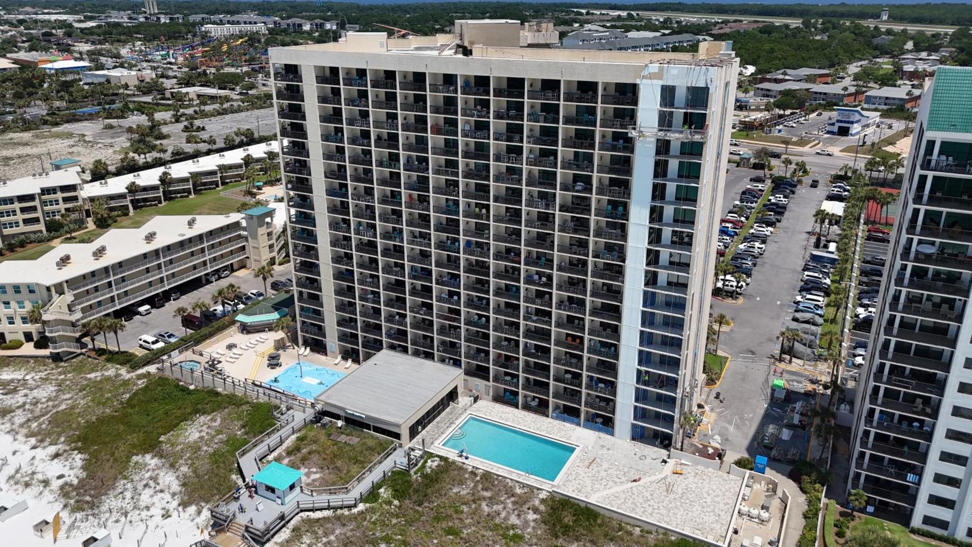 Splash Into Sundestin - Gulf Front - Pool And Restaurant *