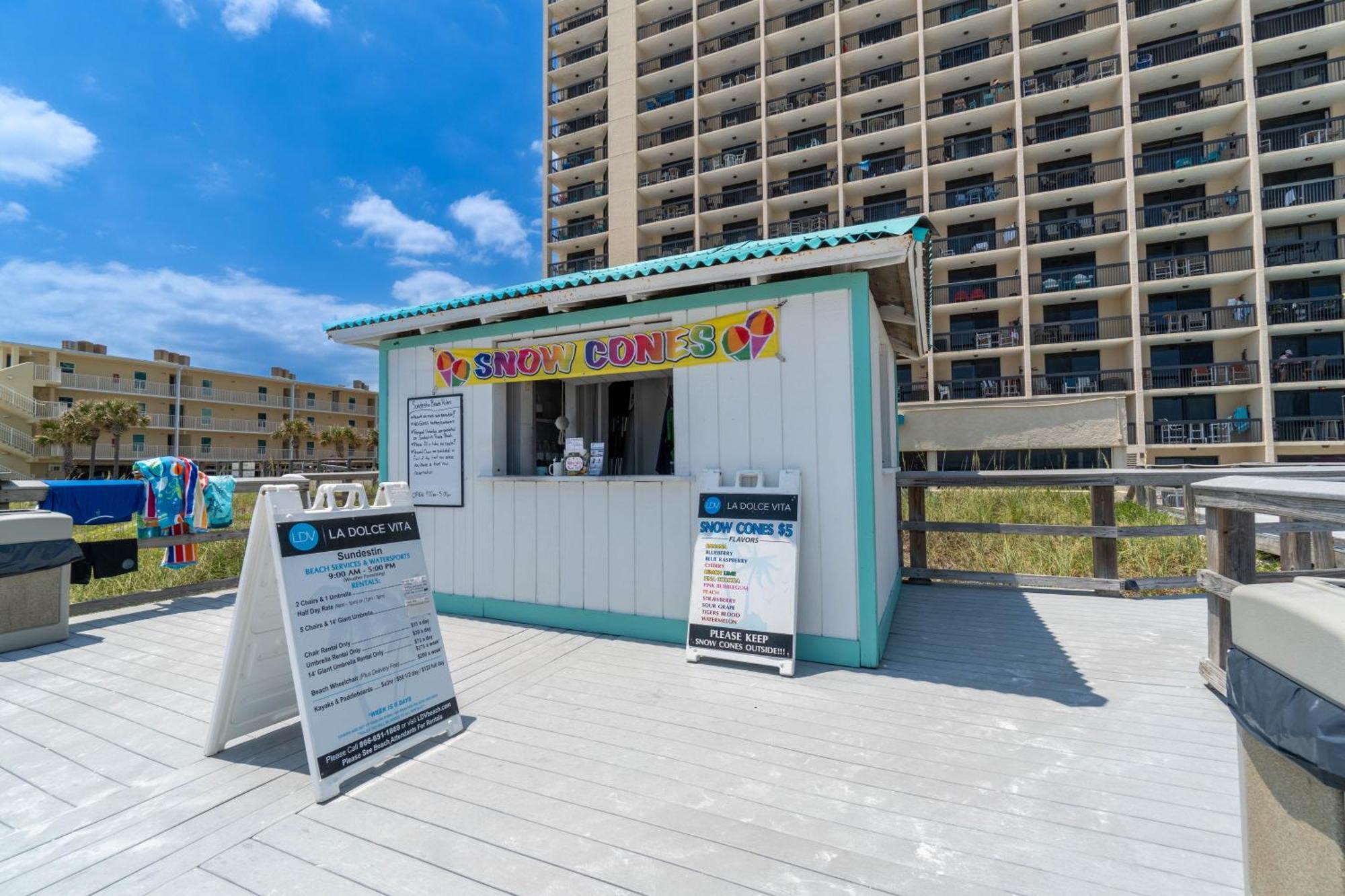 Aparthotel Splash Into Sundestin - Gulf Front - Pool And Restaurant