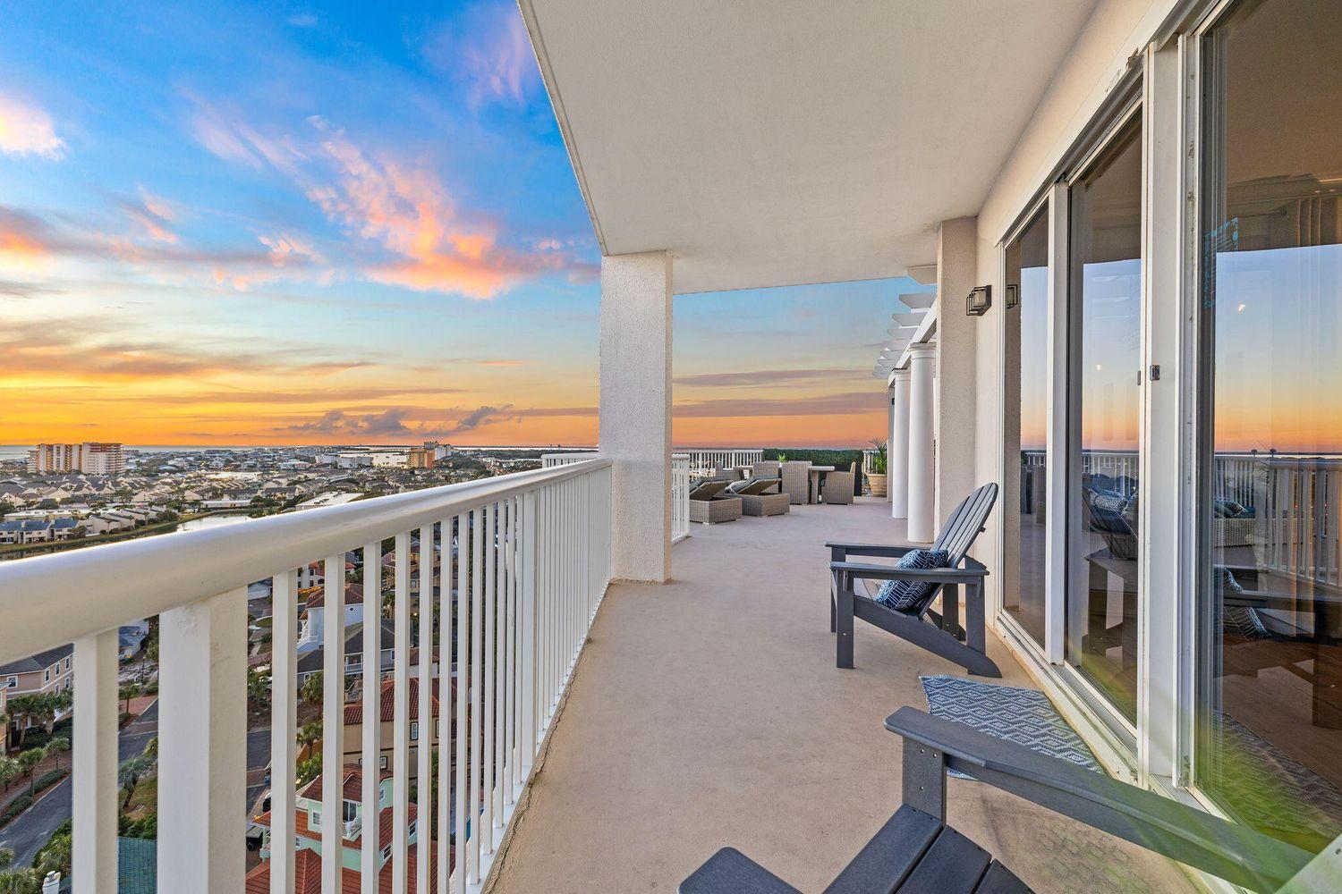 Holiday home Terrace At Pelican Penthouse *