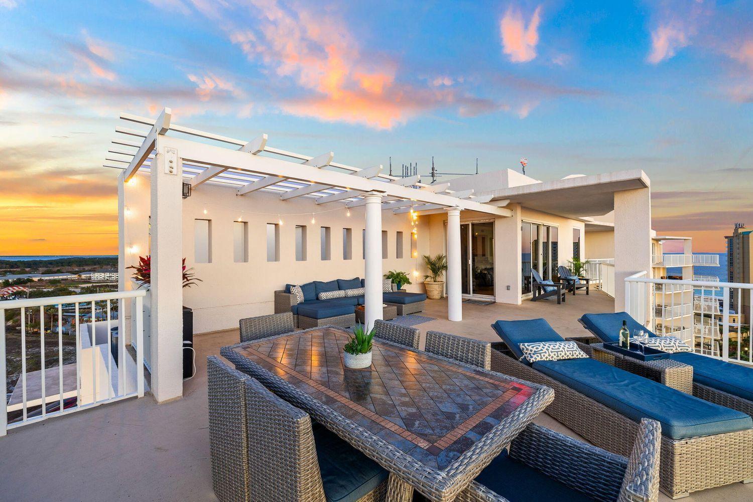 Holiday home Terrace At Pelican Penthouse *