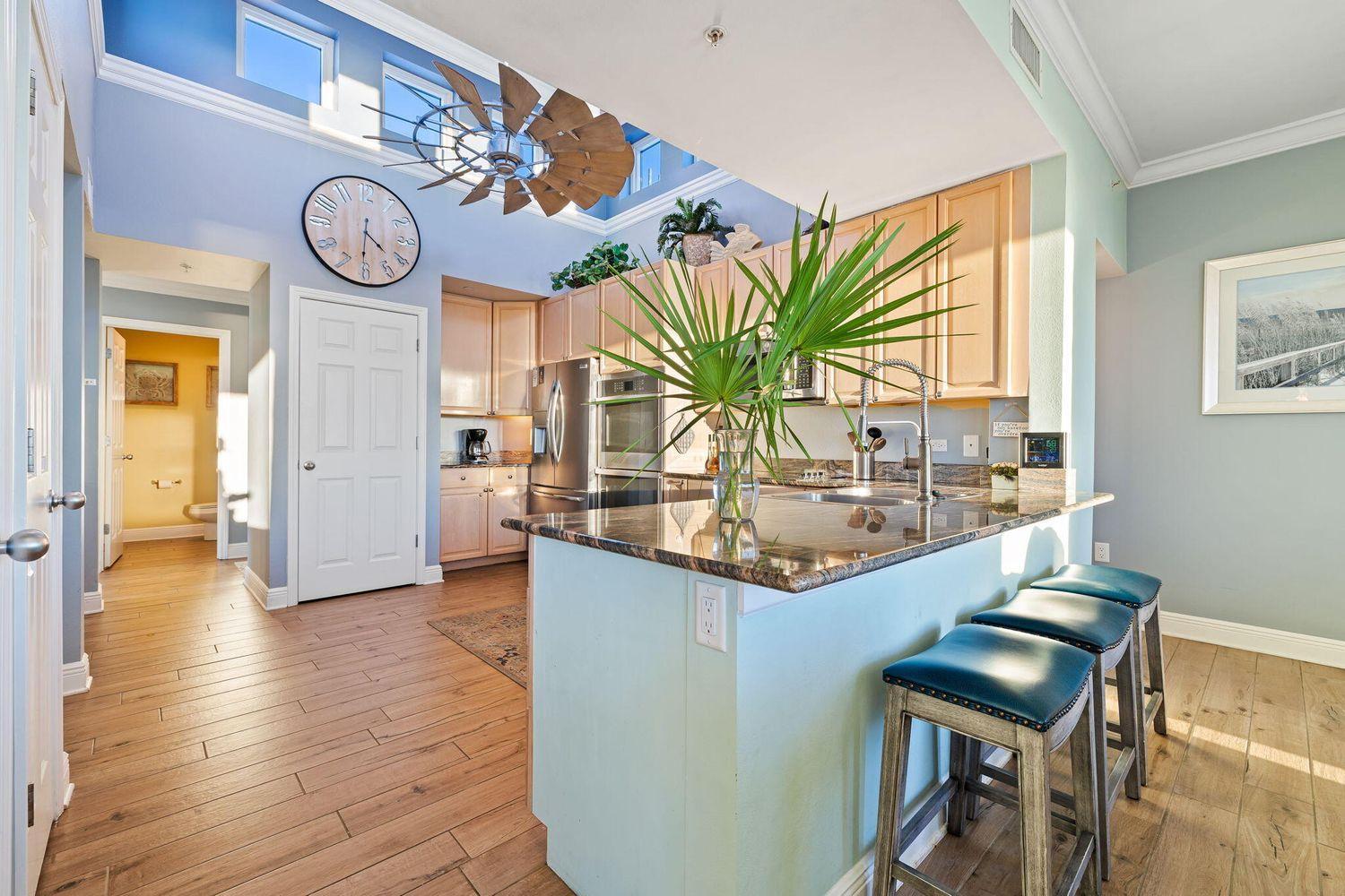 Terrace At Pelican Penthouse *