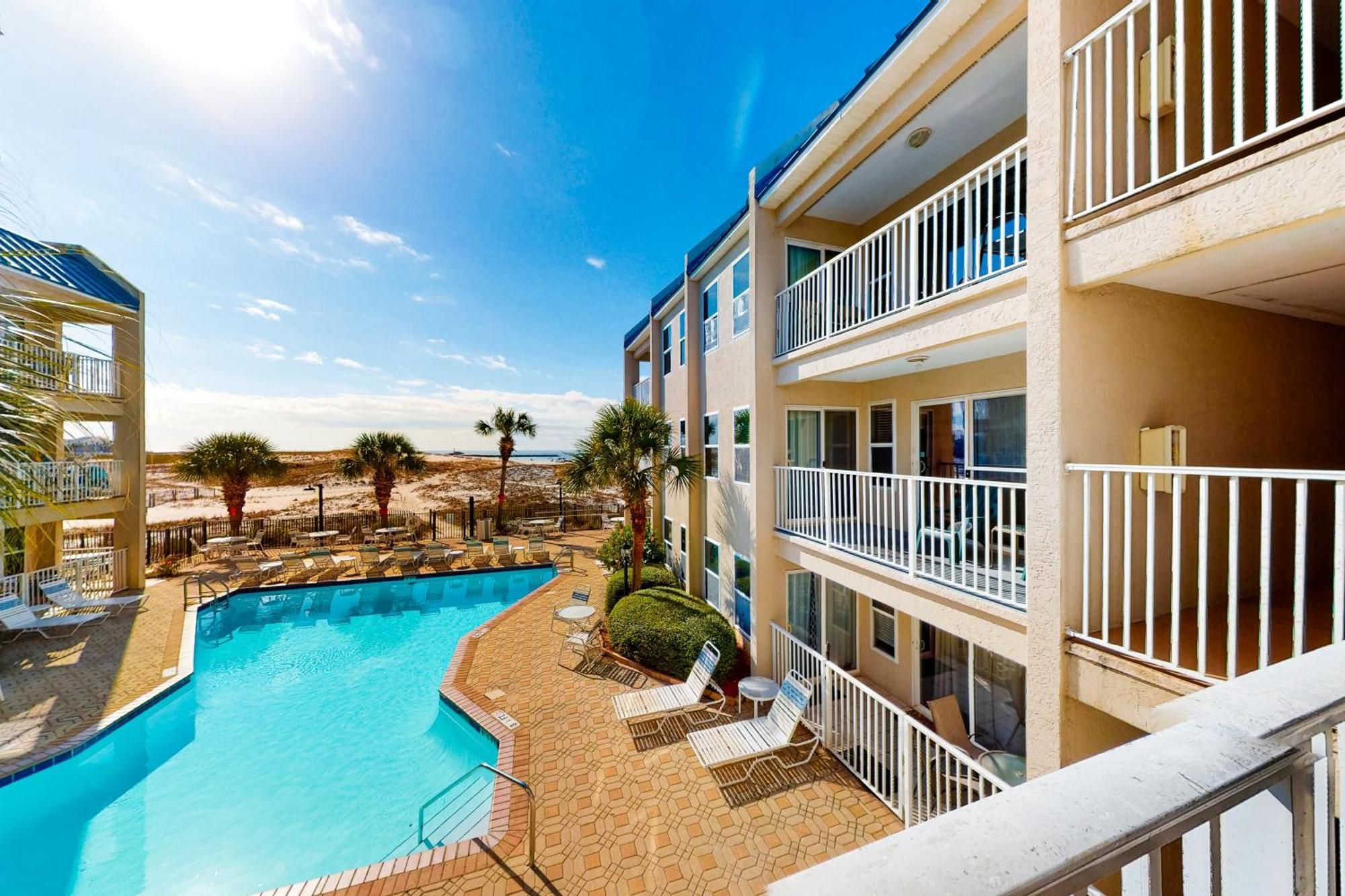 Poolside #203 Apartment