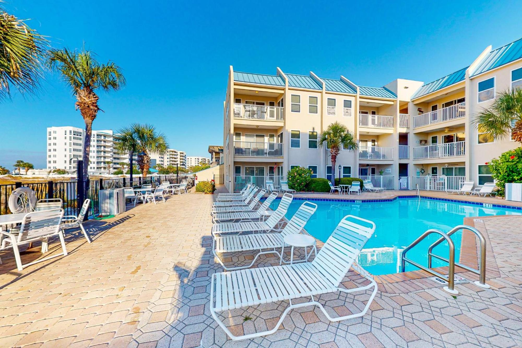 Poolside #203 * Destin